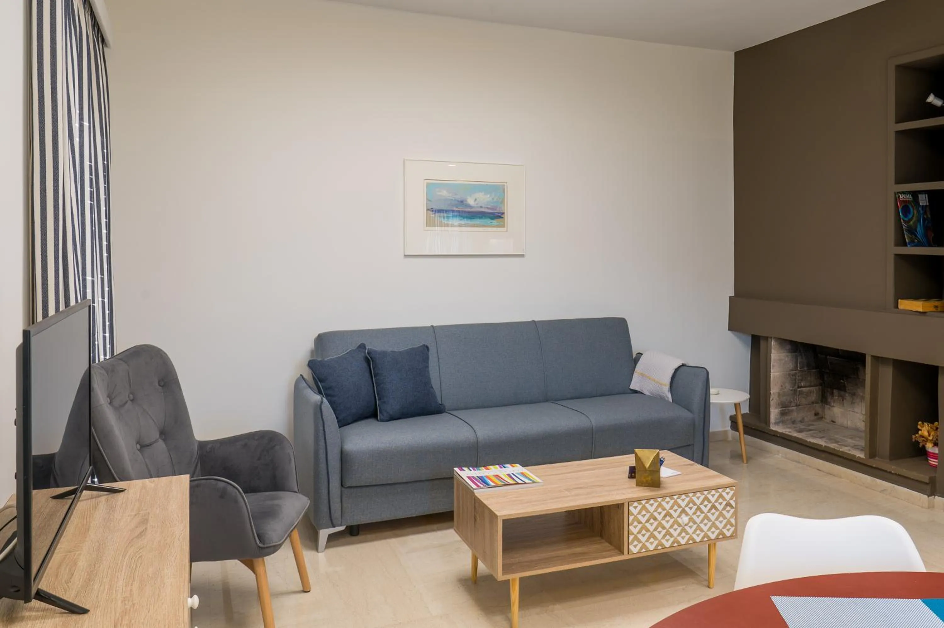 Living room in CHROMA Lodge Rafina