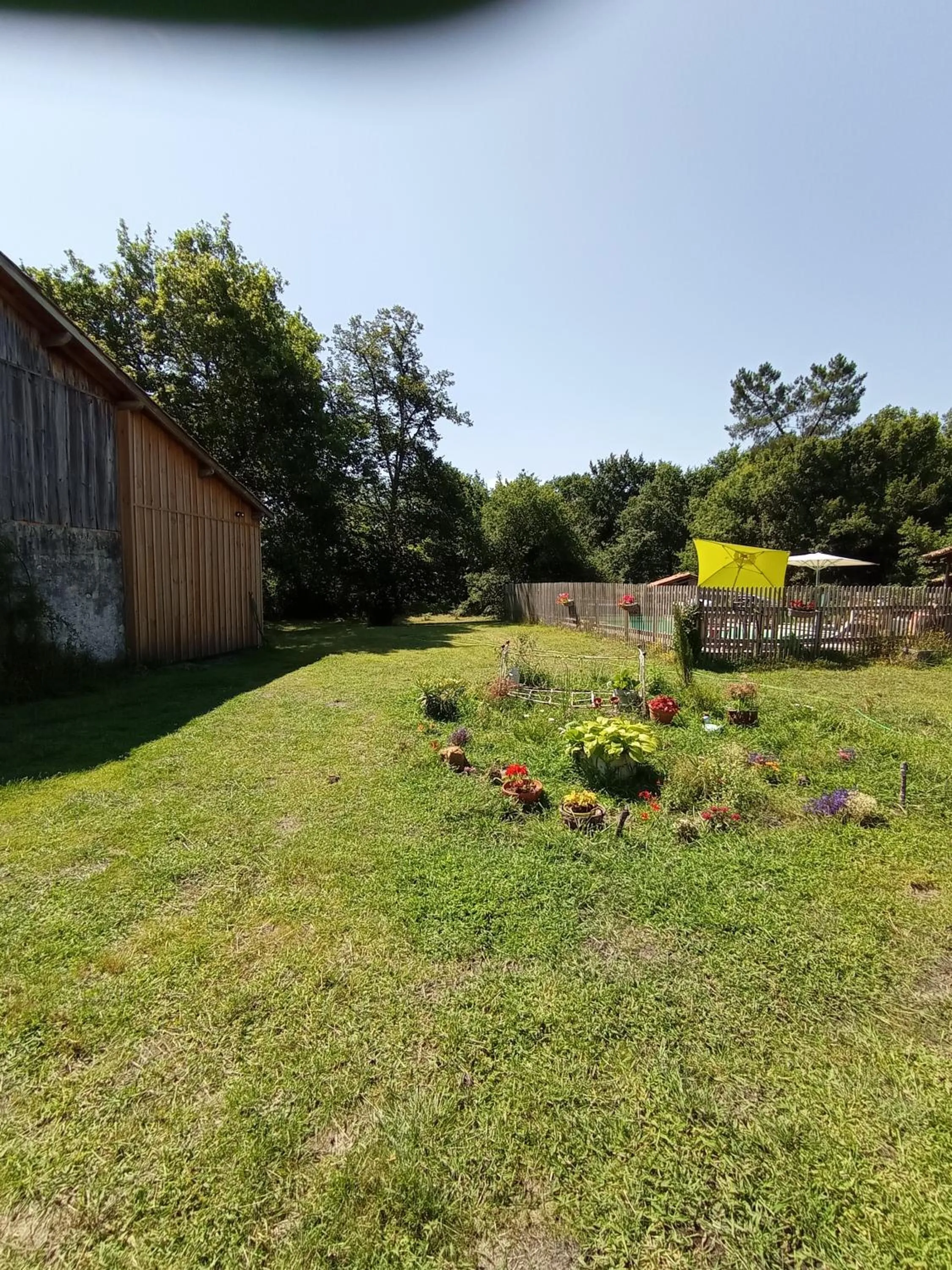 Garden in les chambres du pont des chèvres