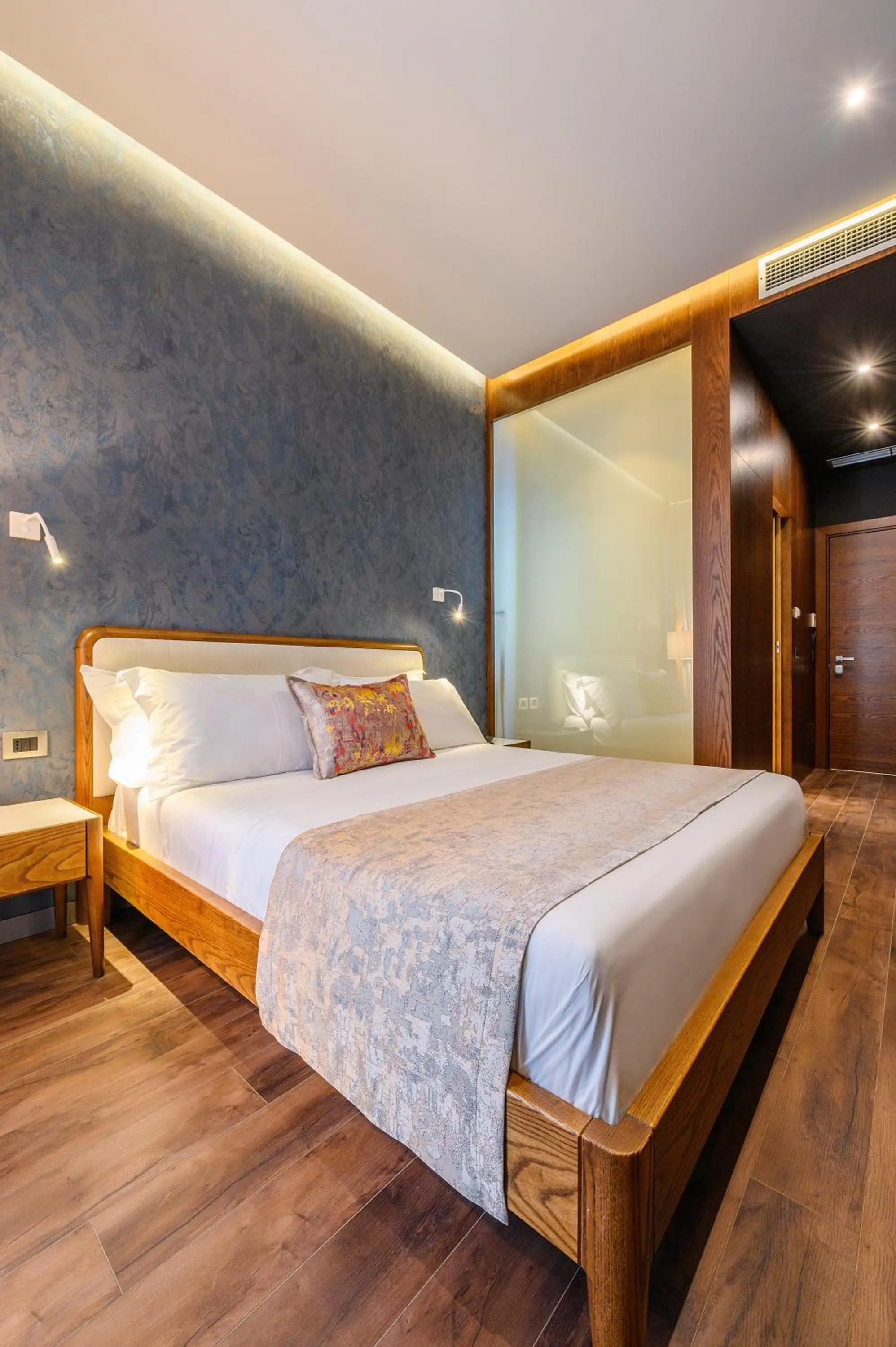 Bed in Chic Boutique Hotel Vlore