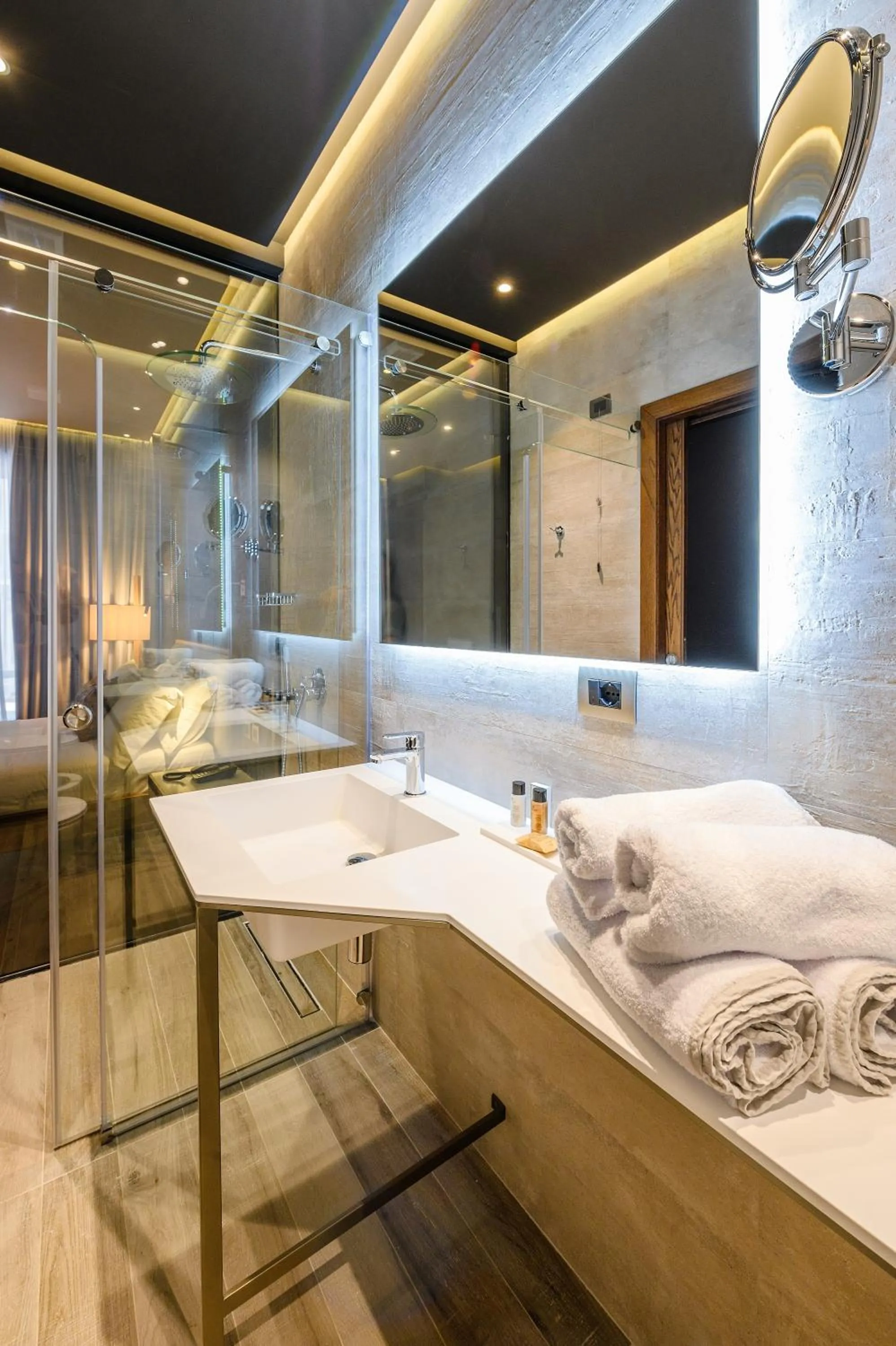 Shower in Chic Boutique Hotel Vlore