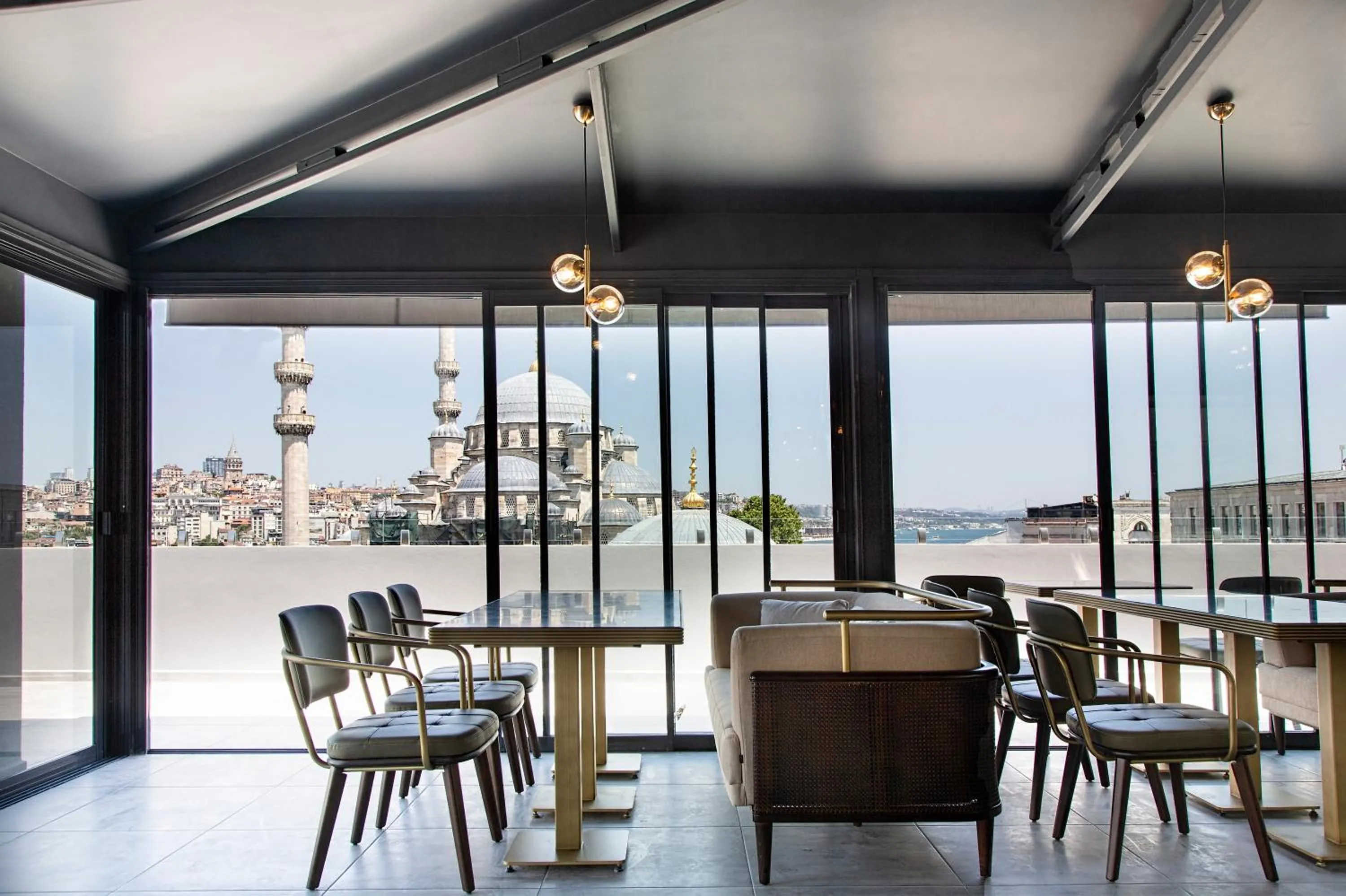 Restaurant/places to eat in Mest Hotel Istanbul Sirkeci