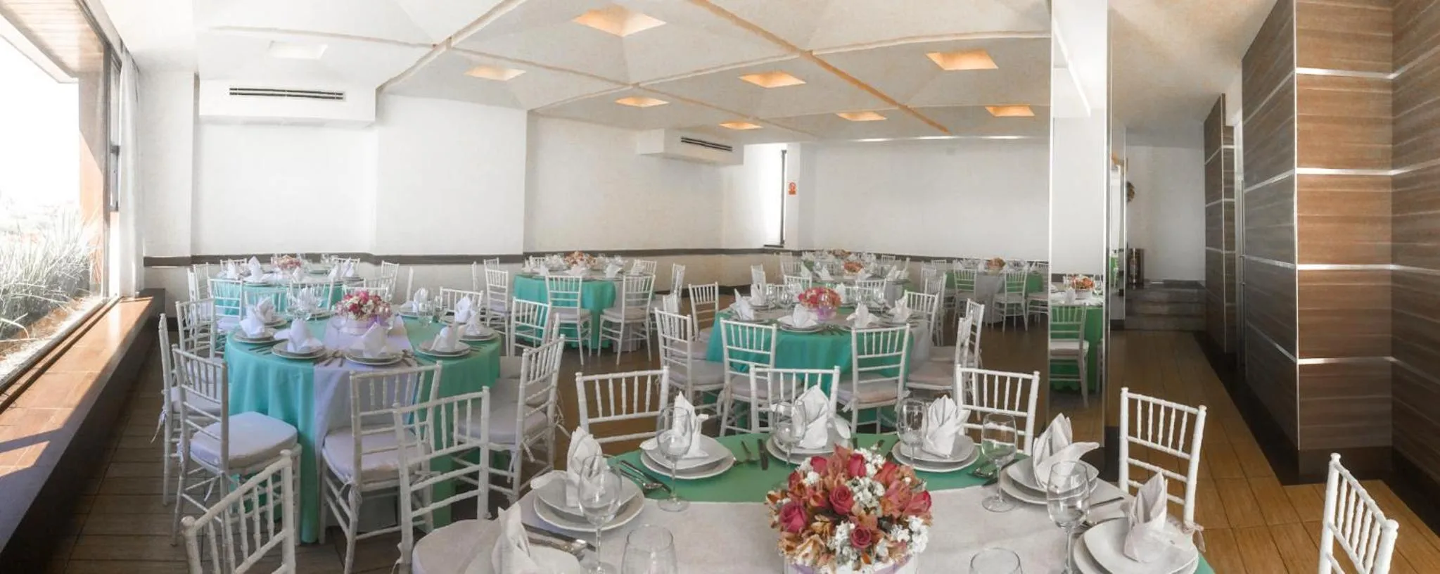 Communal lounge/ TV room in Hotel Marbella