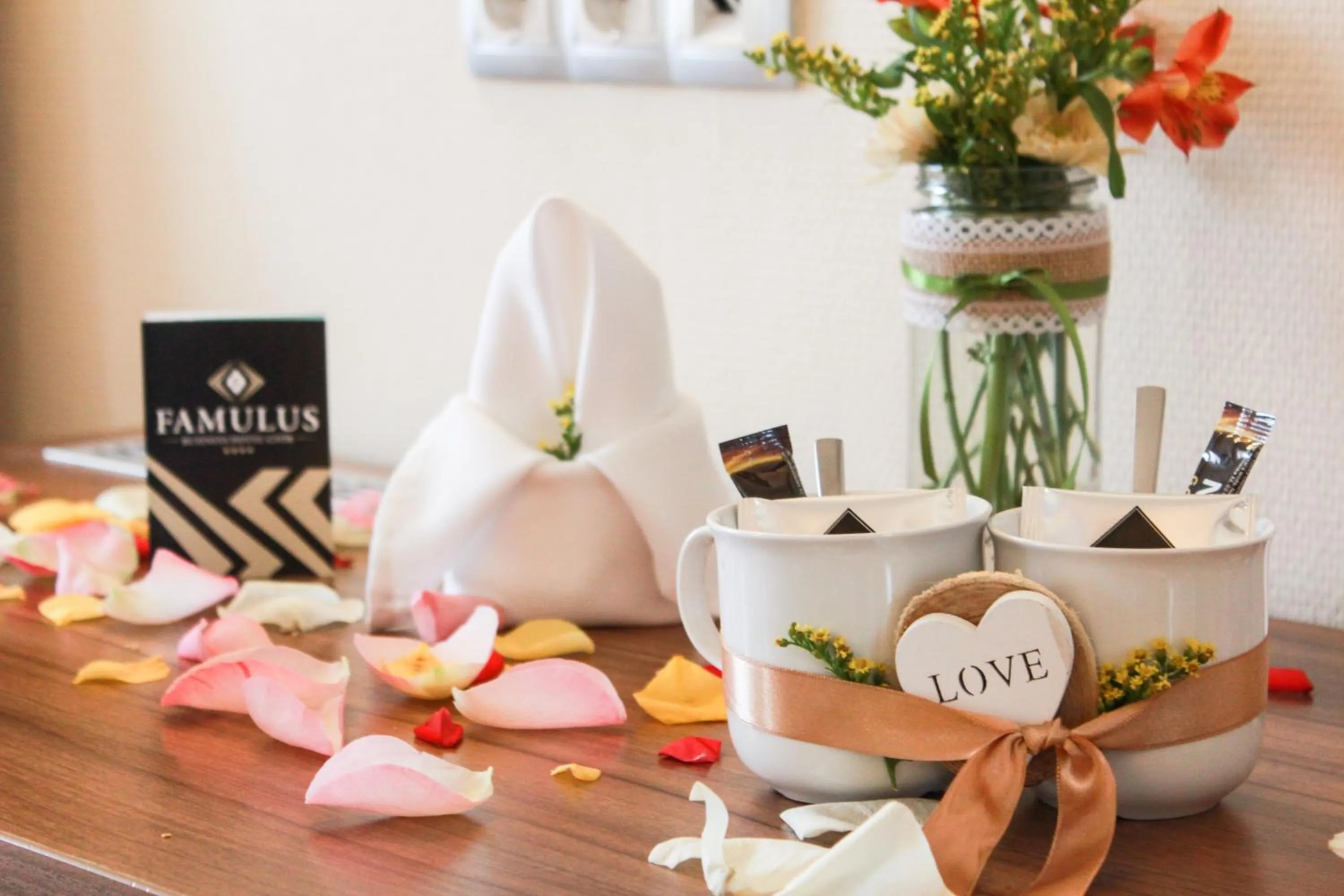 Property logo or sign in Hotel Famulus