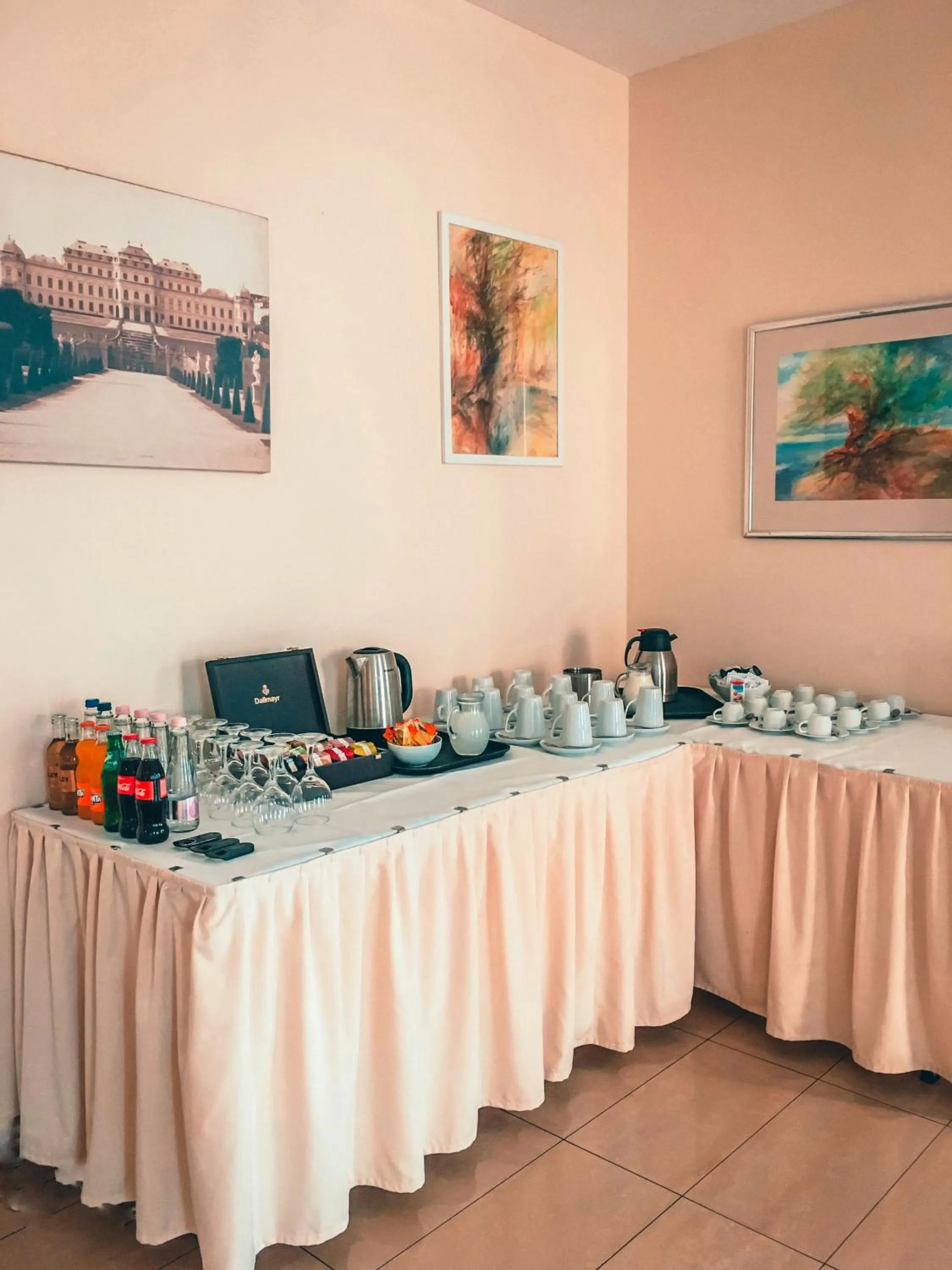 Banquet/Function facilities in Hotel Famulus