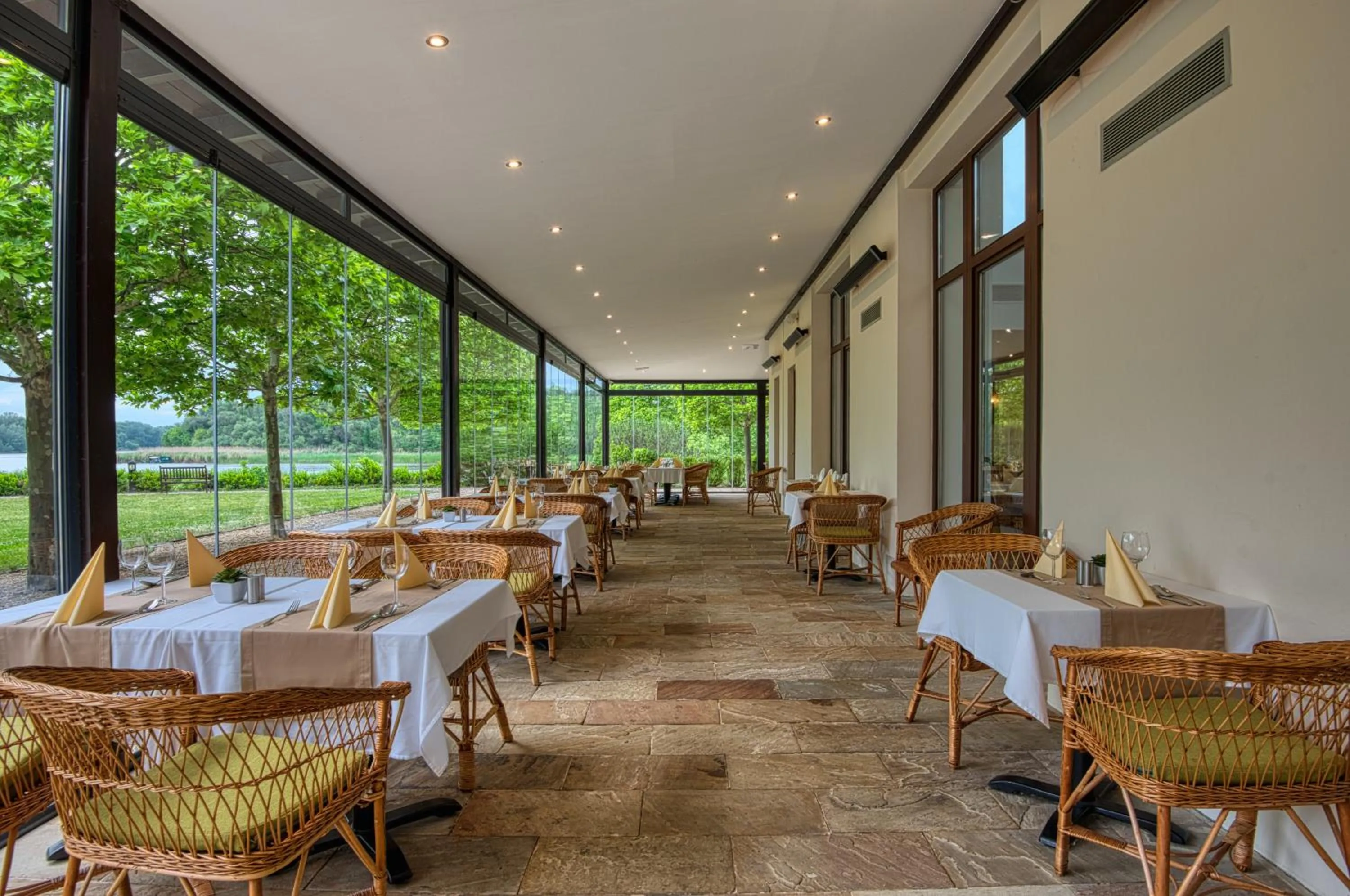 Restaurant/places to eat in Tisza Balneum Hotel