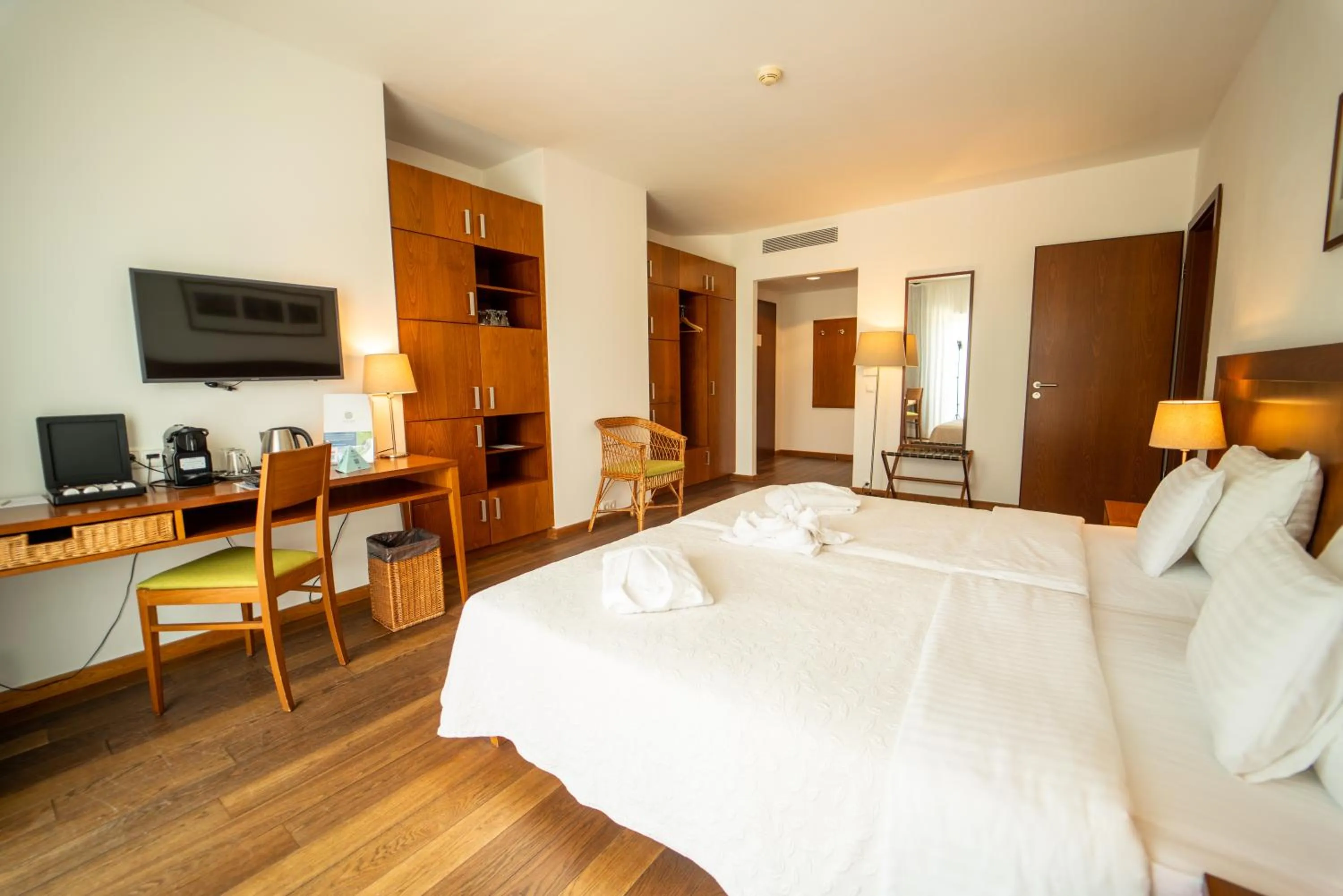 Bedroom, Bed in Tisza Balneum Hotel