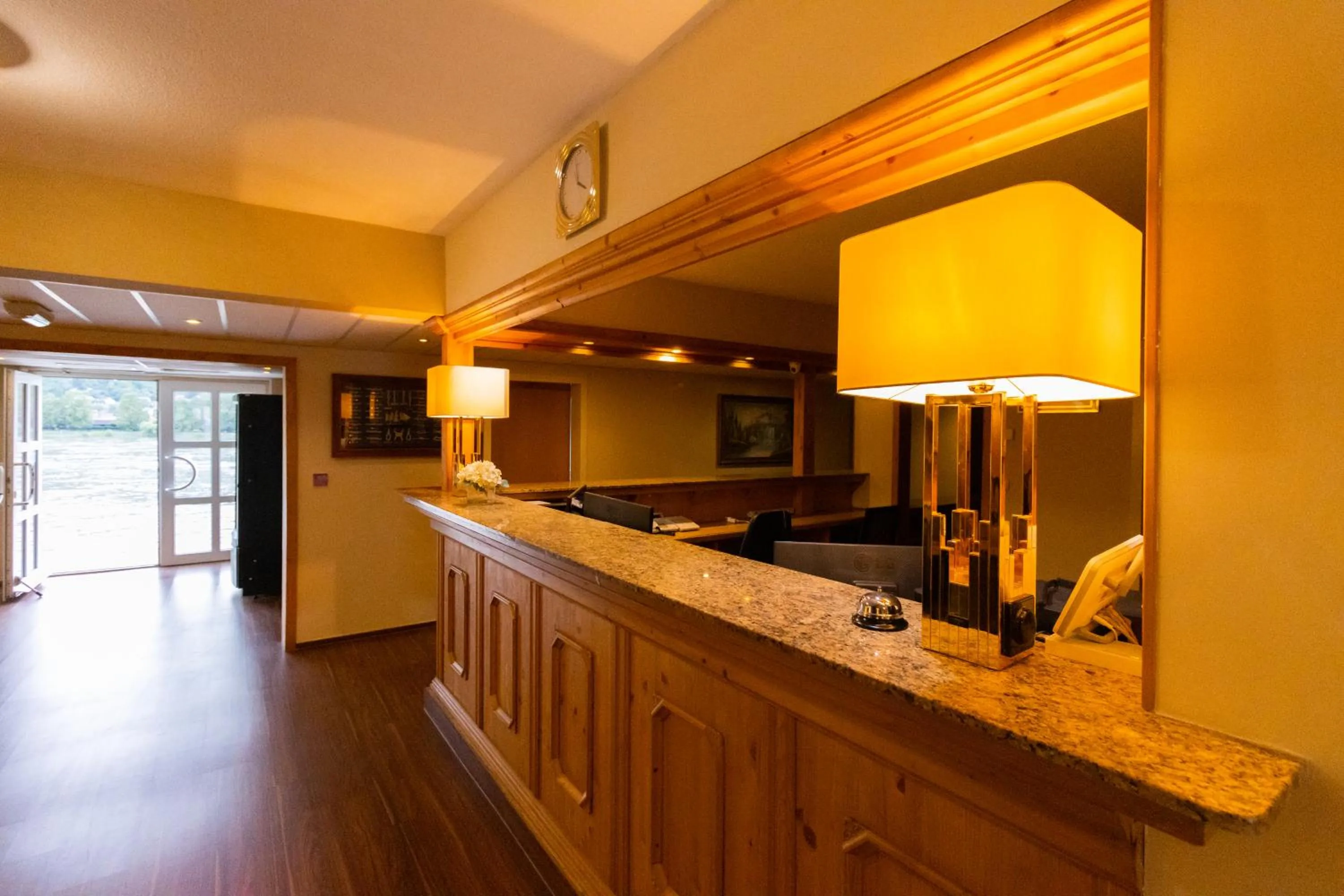 Lobby or reception in Aquamarina Hotel Visegrád