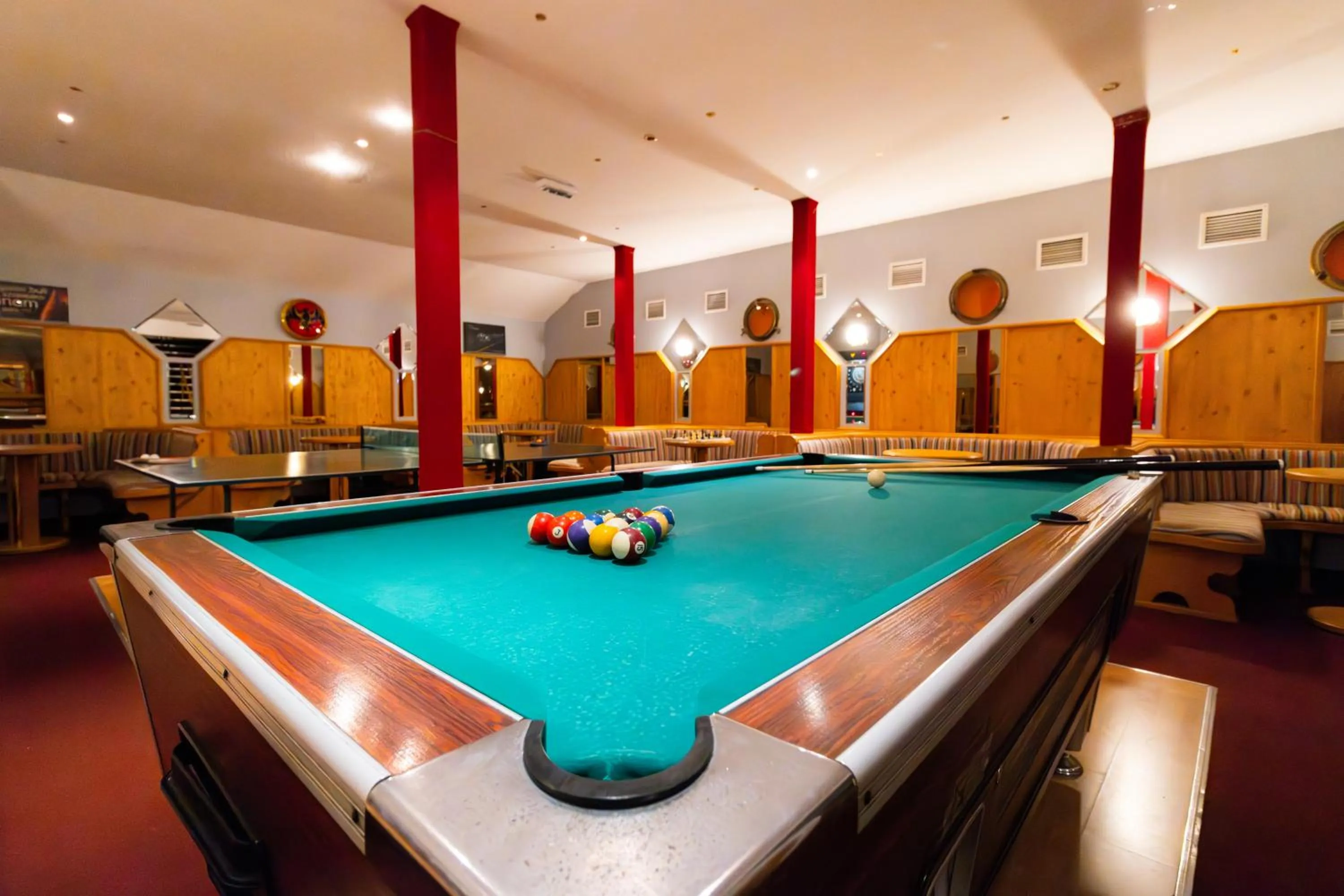 Billiard in Aquamarina Hotel Visegrád