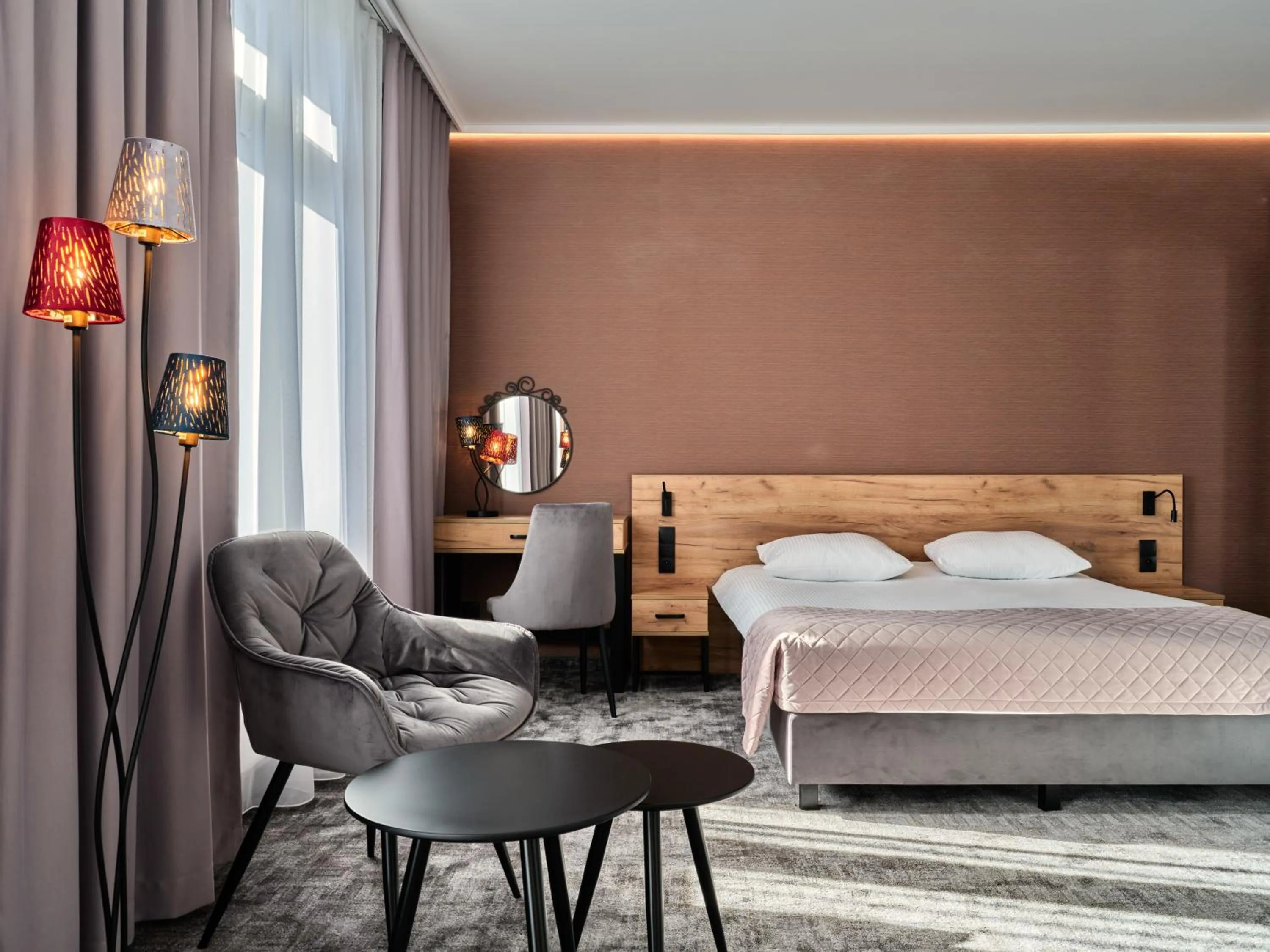 Bed in 1891 Garni Hotel