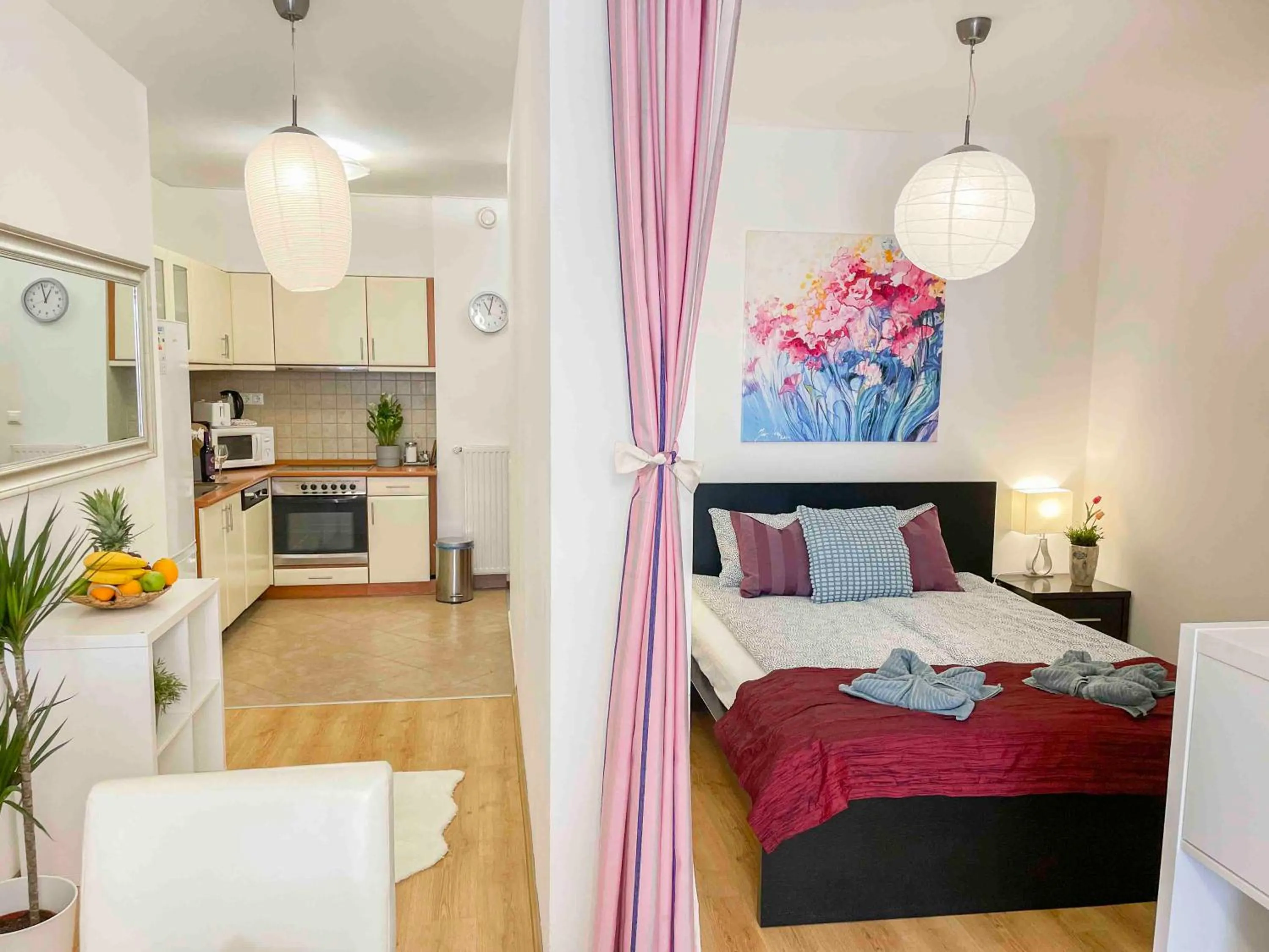 Bedroom, Bed in Opera Residence