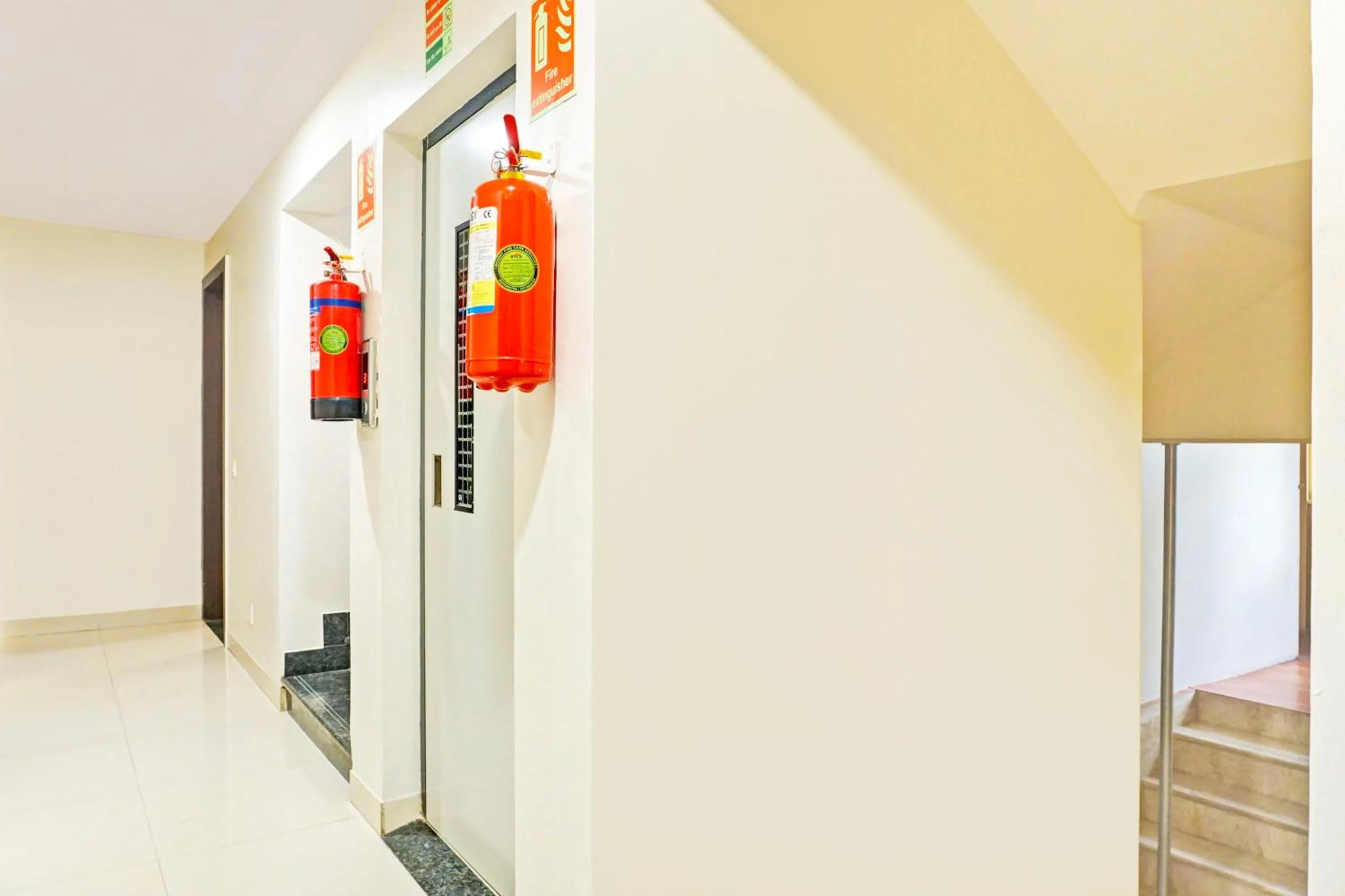 Lobby or reception in Hotel O Pearl Inn