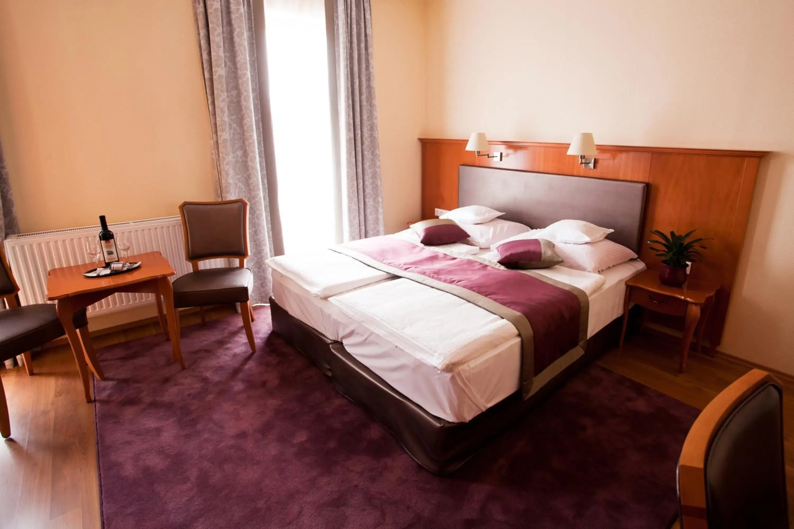 Superior Double or Twin Room - single occupancy in Pannonia Hotel Superior Double or Twin Room - single occupancy in Pannonia Hotel
