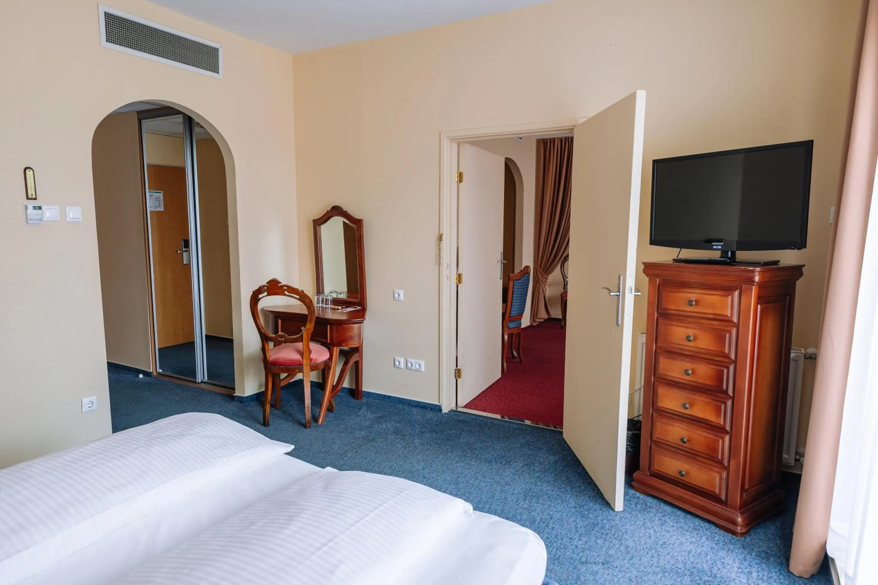 Photo of the whole room in Pannonia Hotel