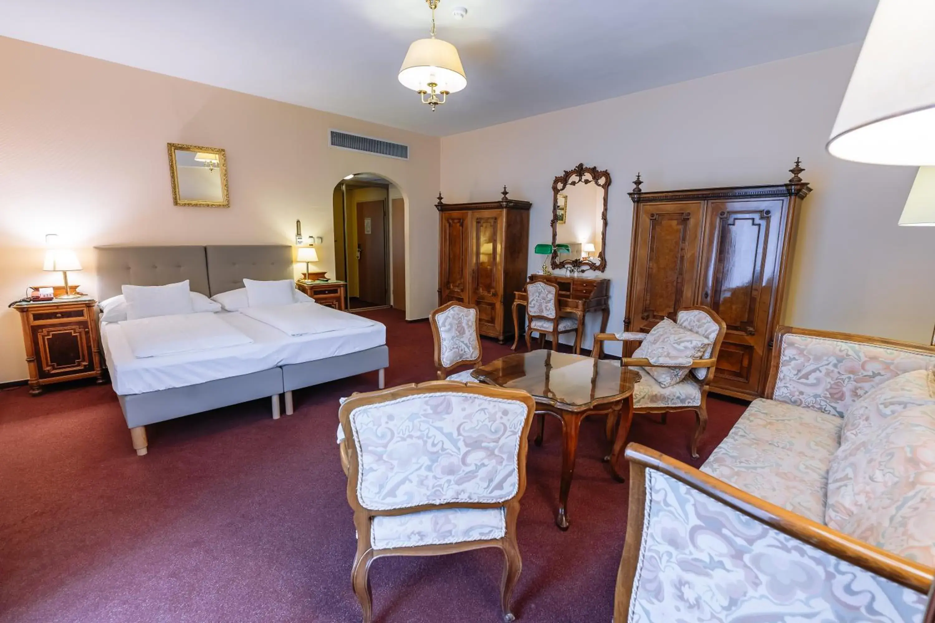 Junior Suite with Balcony - single occupancy in Pannonia Hotel Junior Suite with Balcony - single occupancy in Pannonia Hotel