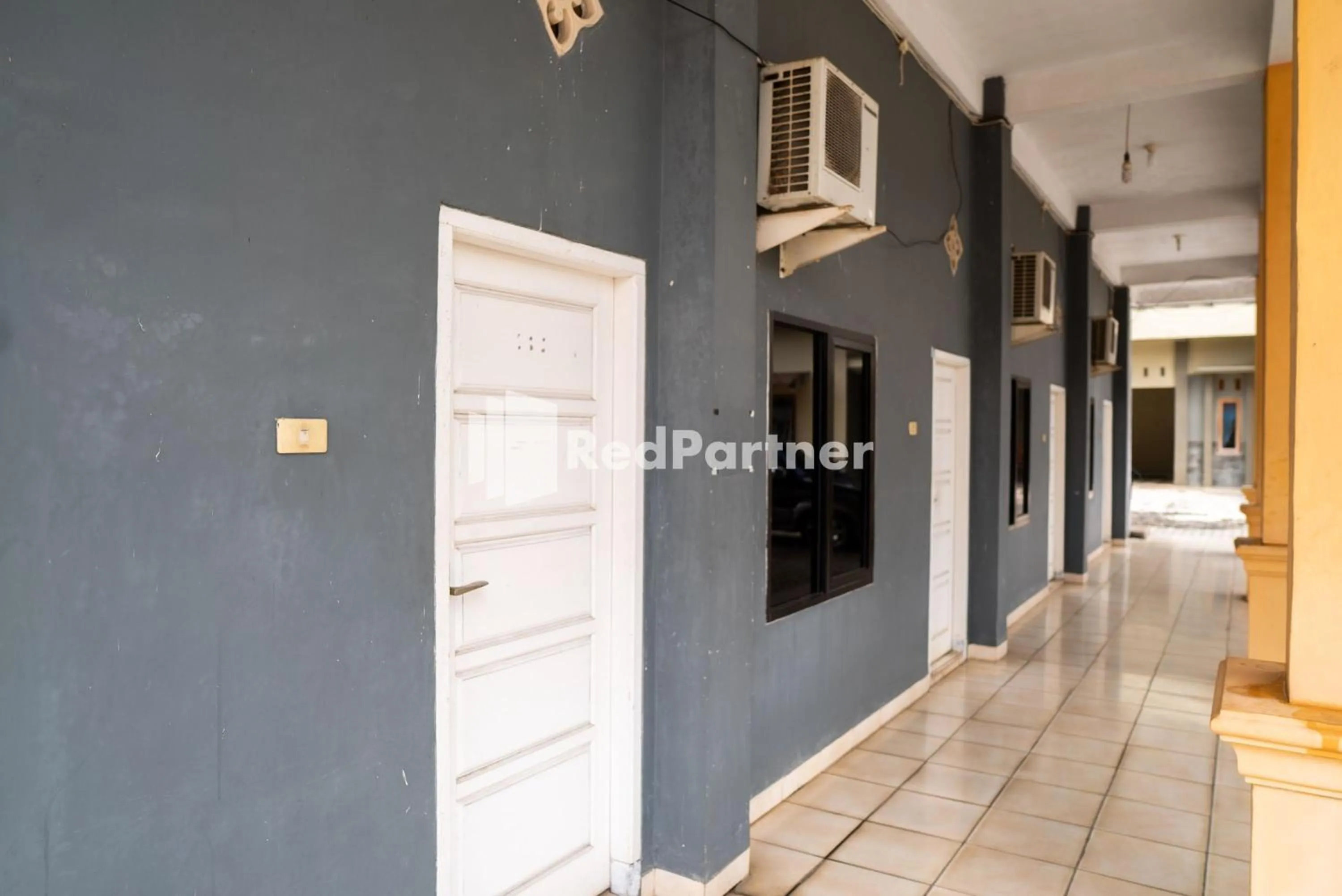 Property building in Wisma Citra Metro Mitra RedDoorz