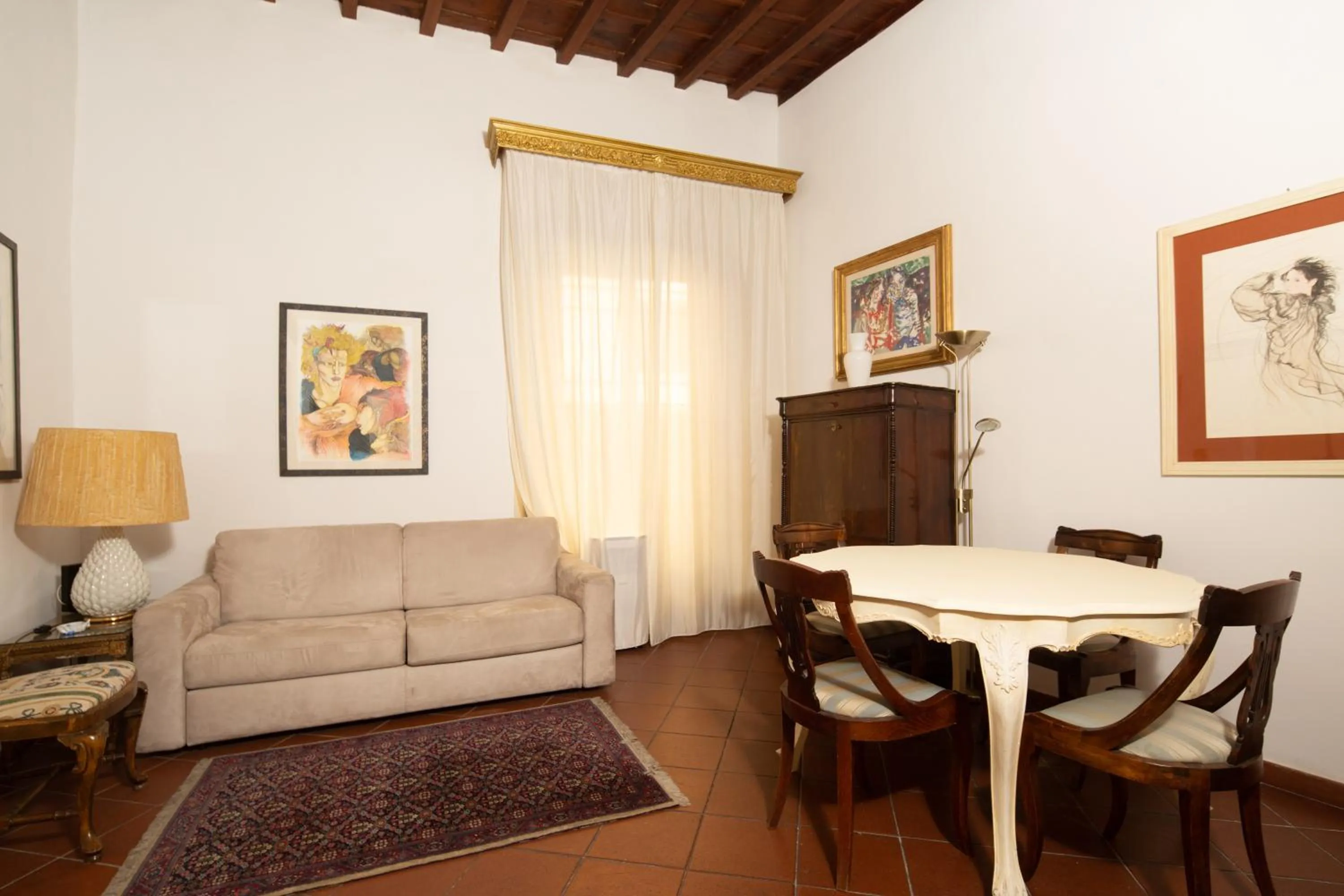 Living room in Bardi Suite by Mmega