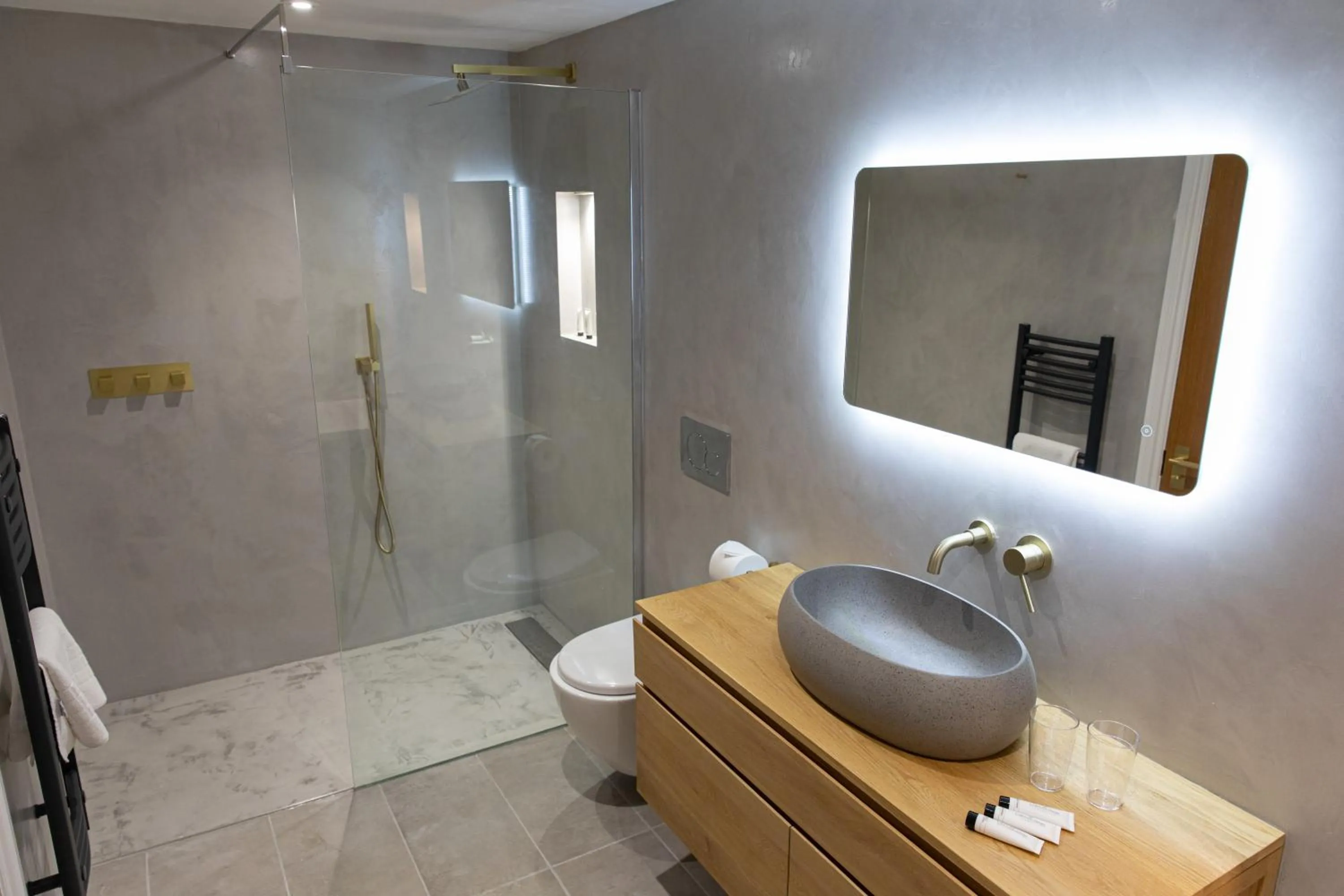 Bedroom in The Nog Inn