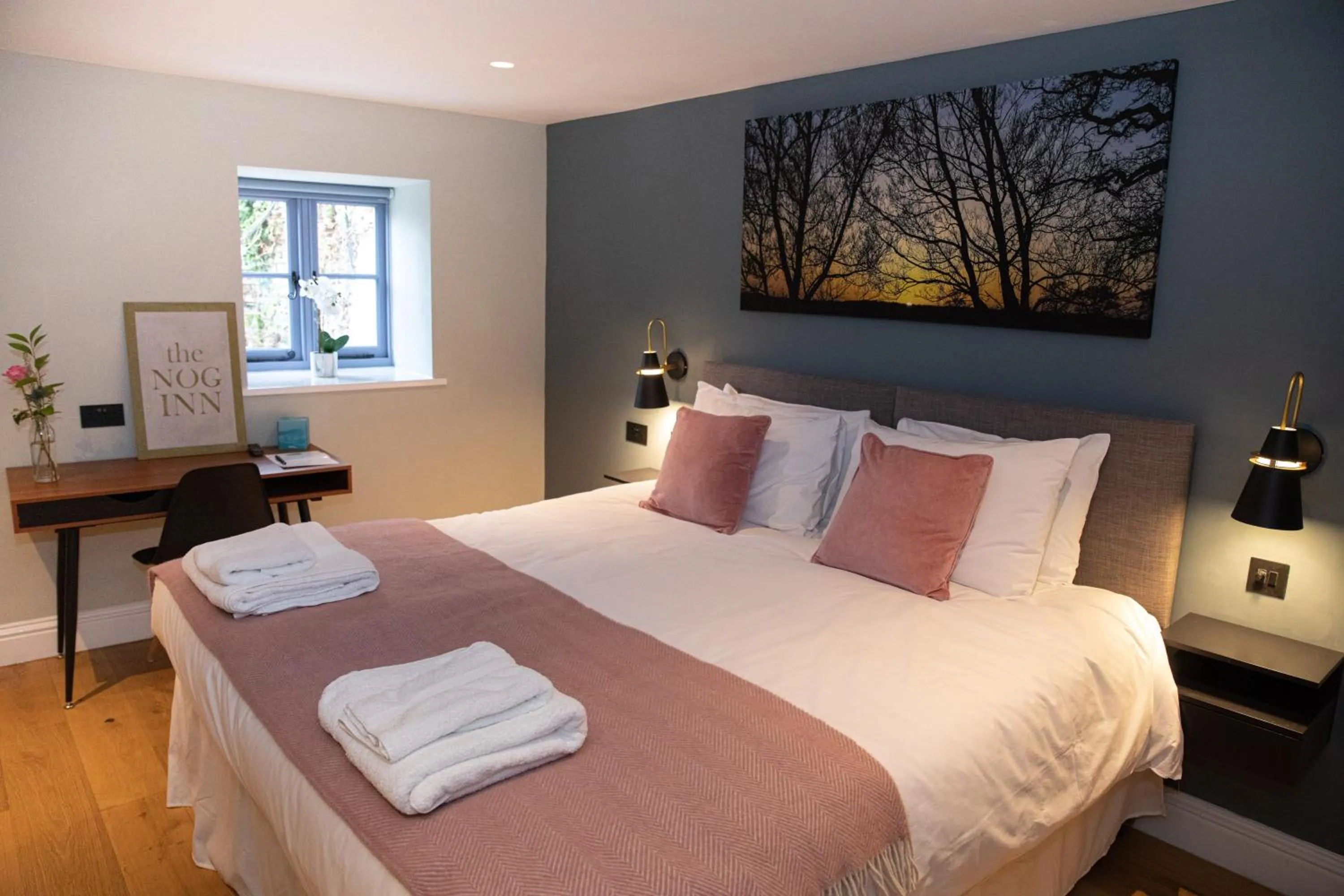 Bedroom, Bed in The Nog Inn