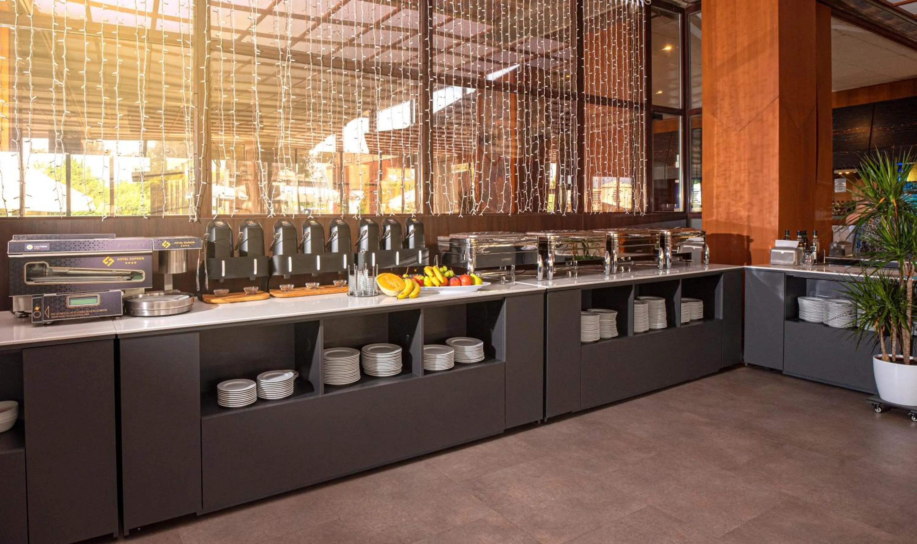 Restaurant/places to eat in Hotel Sopron