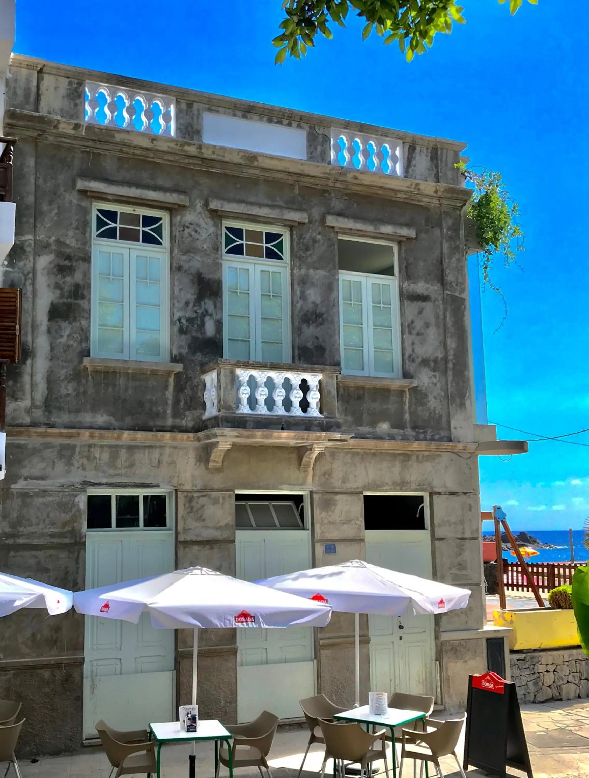 Property building in Rok Plaza