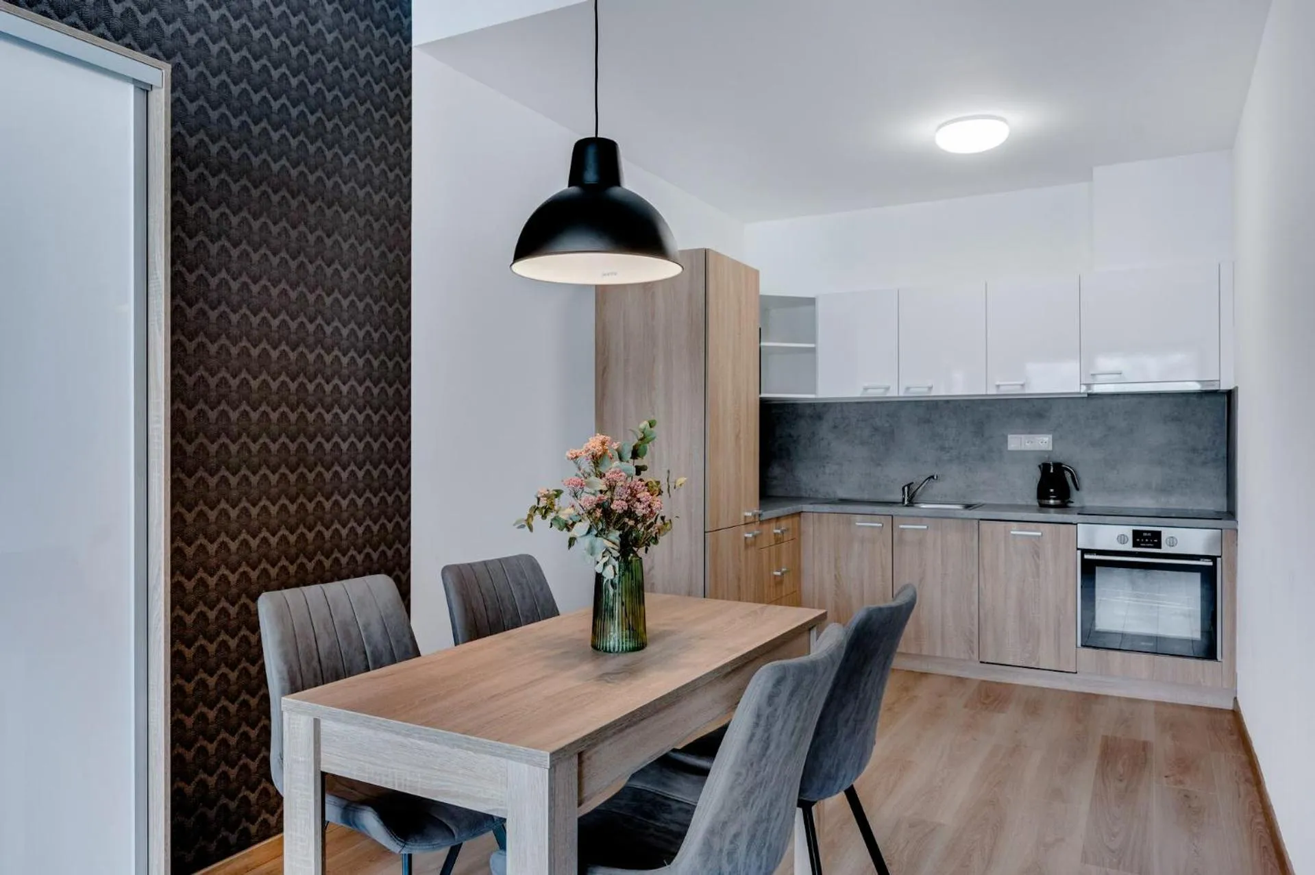 Kitchen or kitchenette in Metropolitan Star Apart Hotel