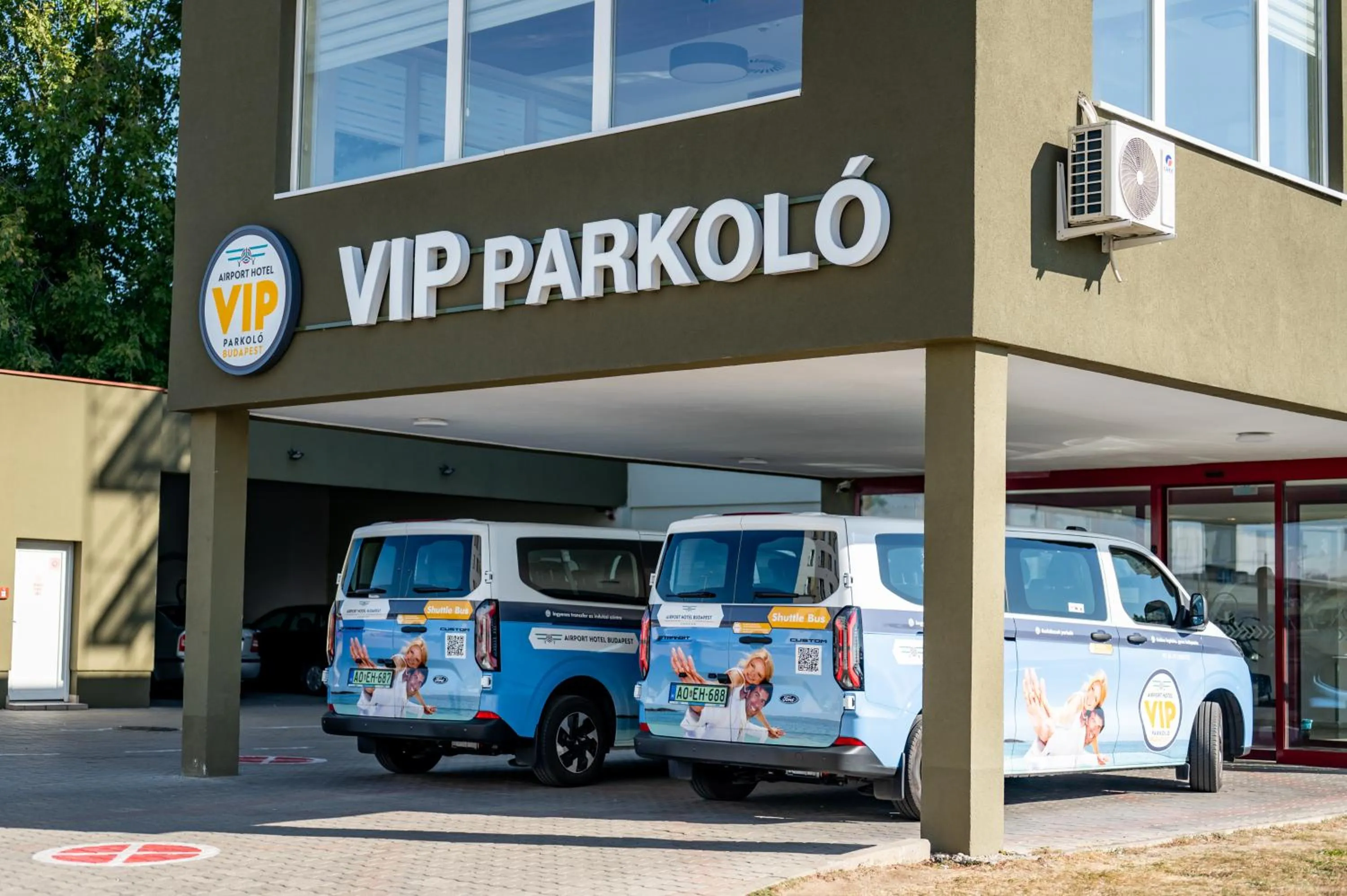 shuttle in Airport Hotel Budapest