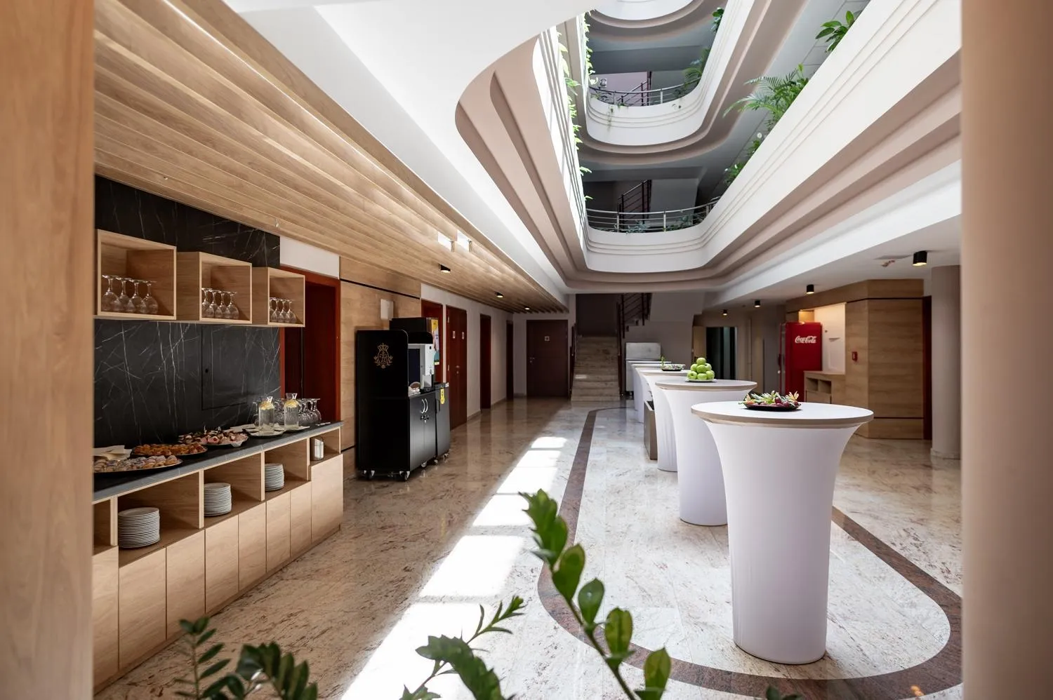 Restaurant/places to eat in Airport Hotel Budapest