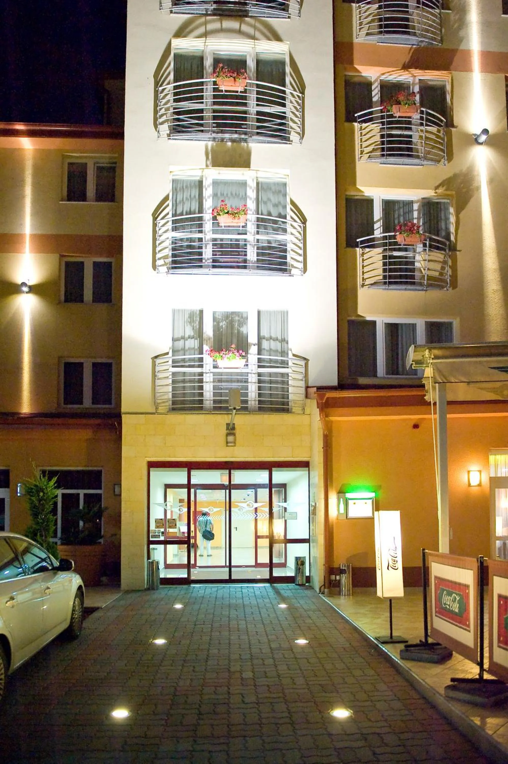 Facade/entrance in Airport Hotel Budapest