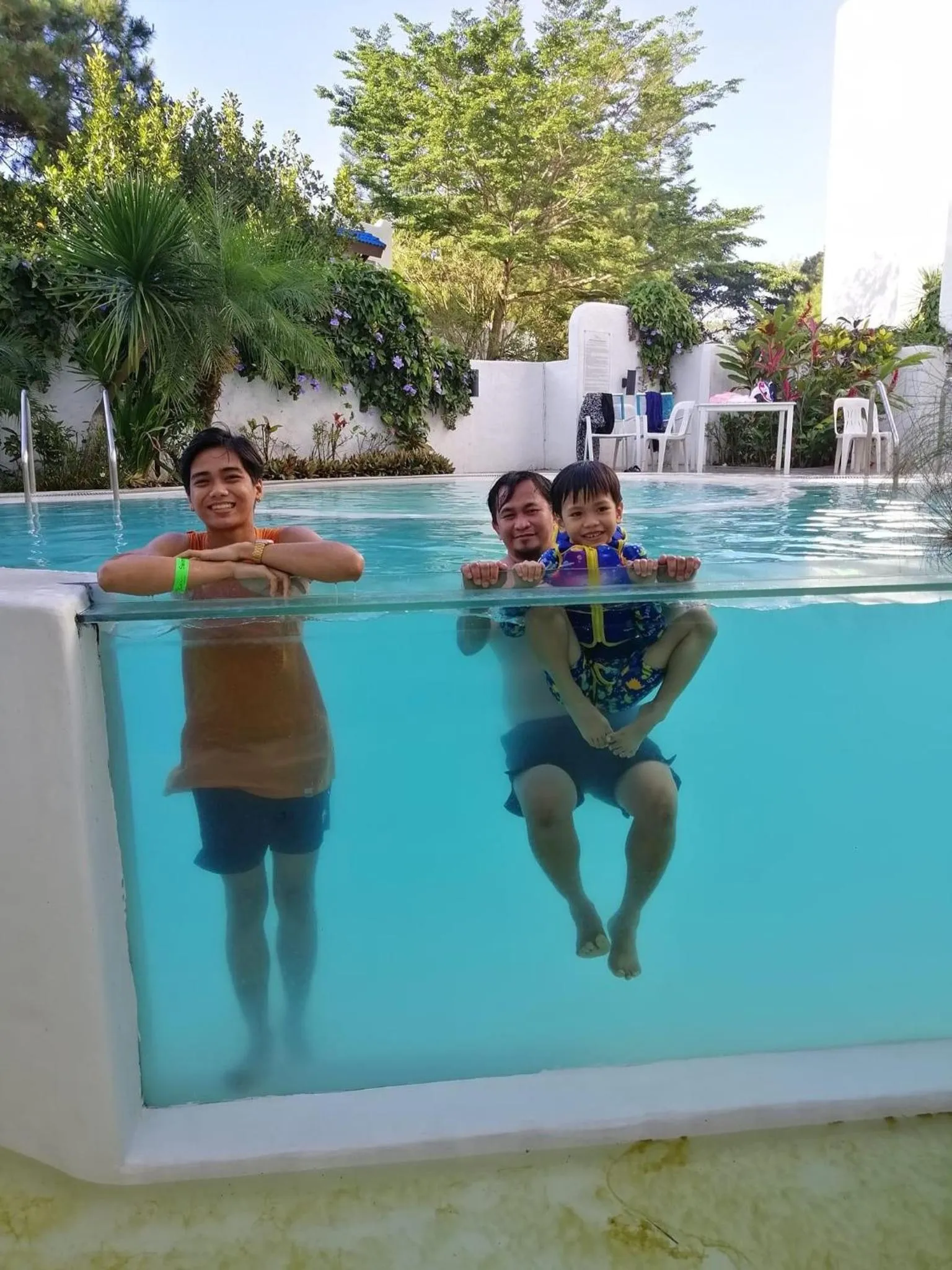 Swimming pool in Casa Ayesha Sweet Staycation at La Bella Tagaytay