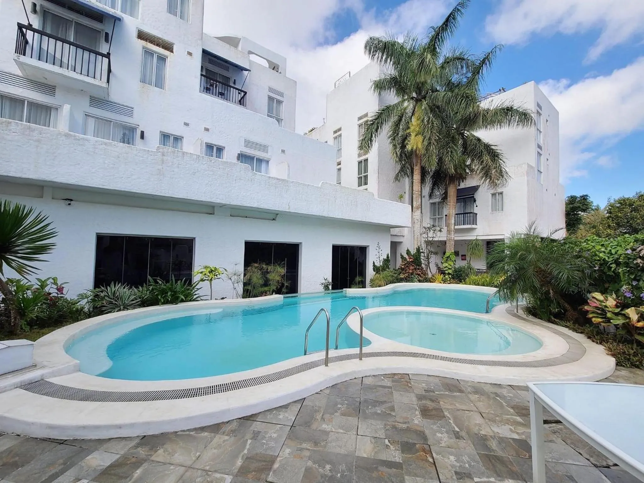 Casa Ayesha Sweet Staycation at La Bella Tagaytay