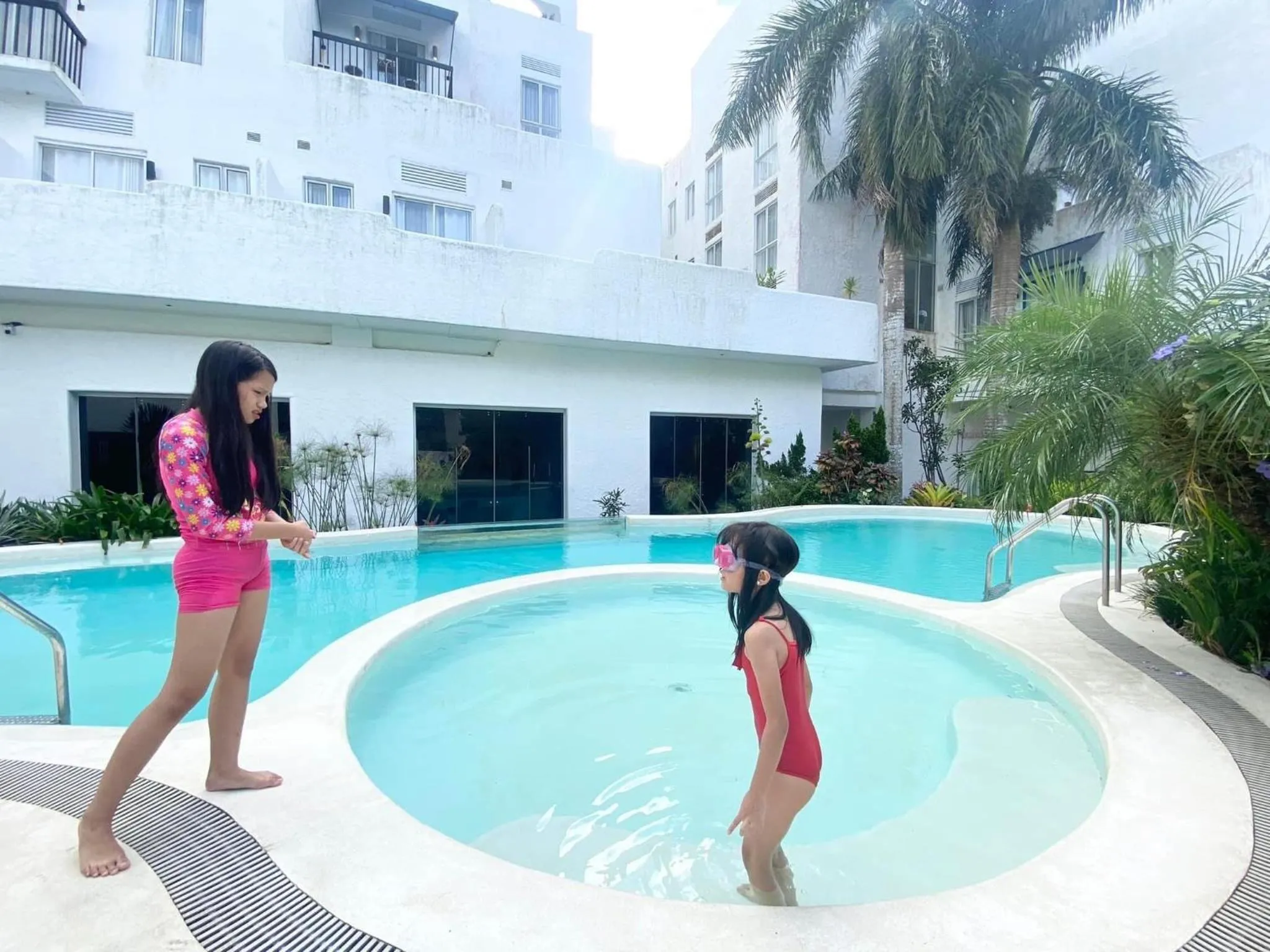 Swimming pool in Casa Ayesha Sweet Staycation at La Bella Tagaytay