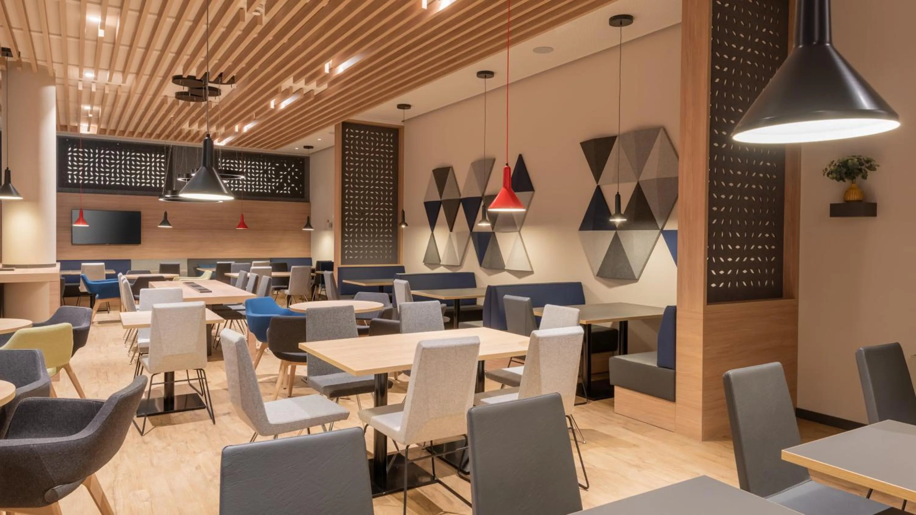 Breakfast in Holiday Inn Express & Suites - Potsdam by IHG