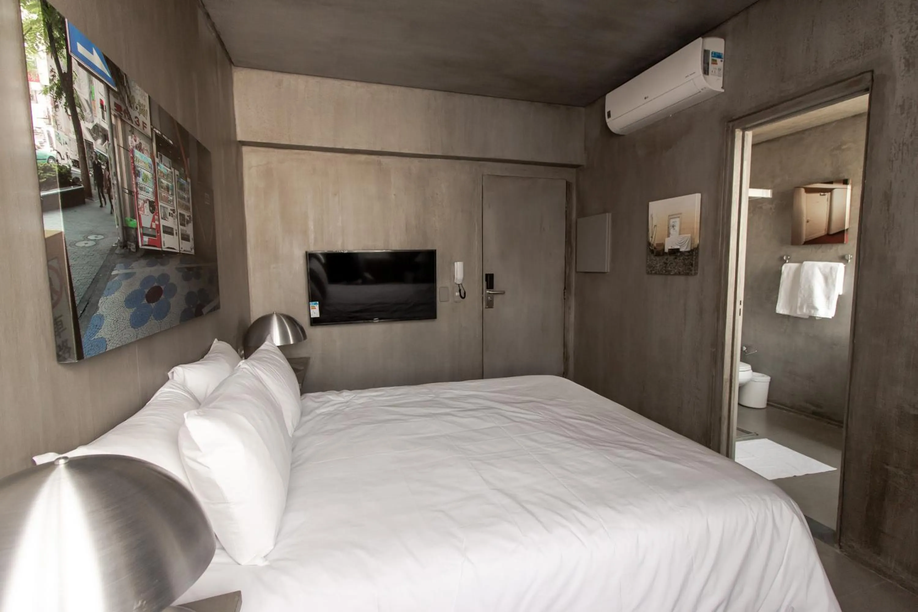 Photo of the whole room, Bed in Hotel Centro 433