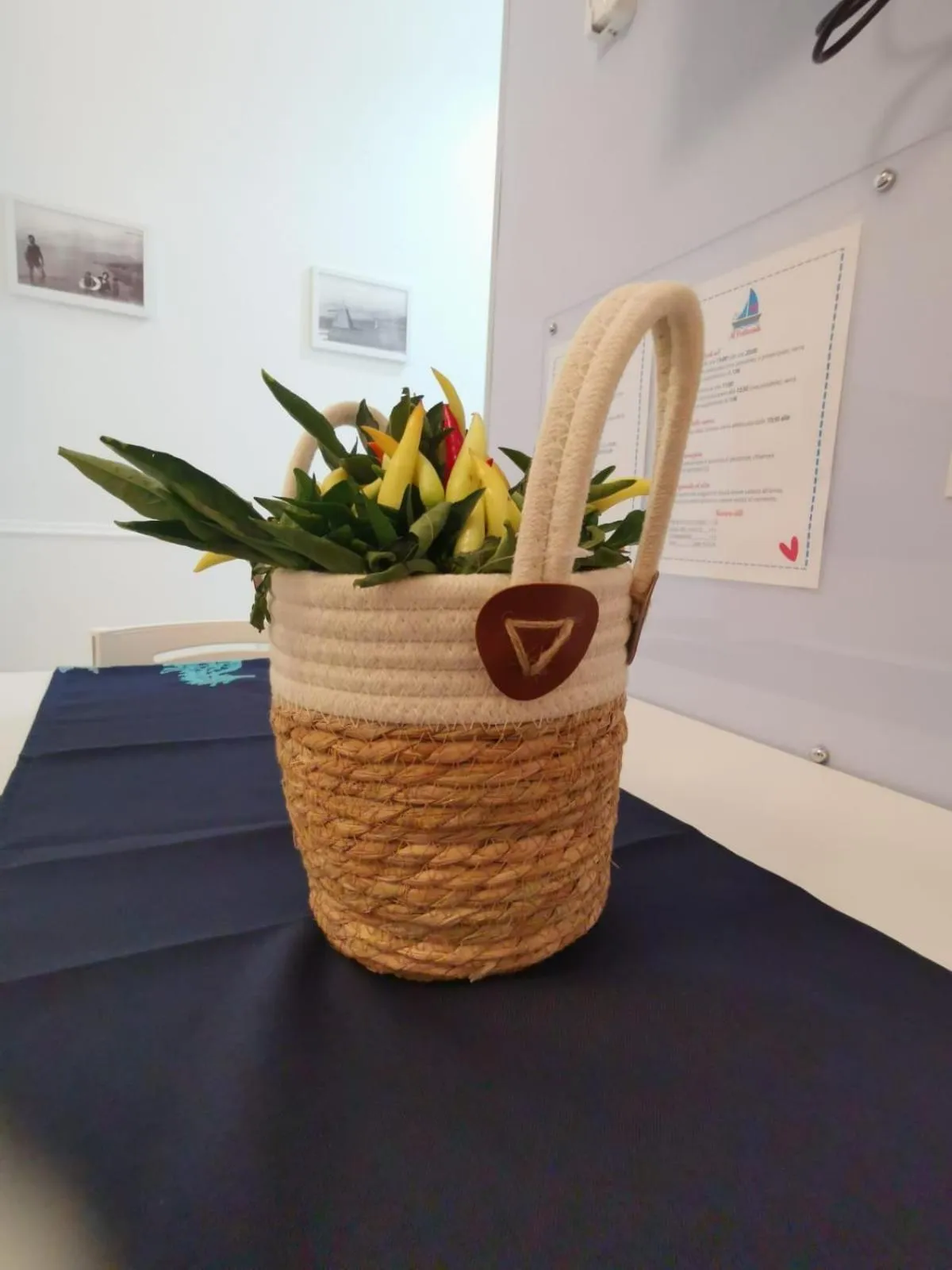 Decorative detail in Al porticciolo