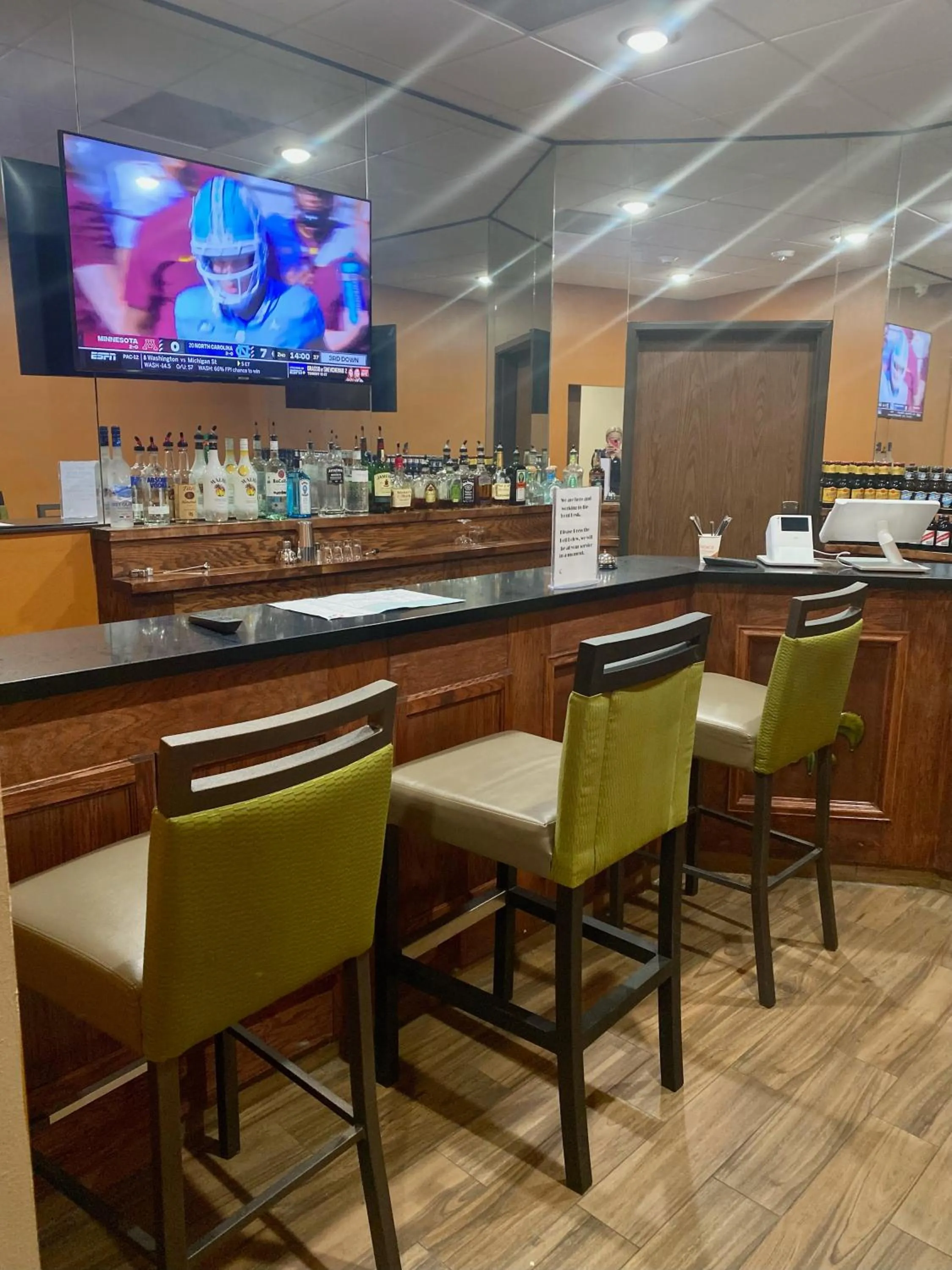 Lounge or bar in Comfort Suites West Monroe near Ike Hamilton Expo Center