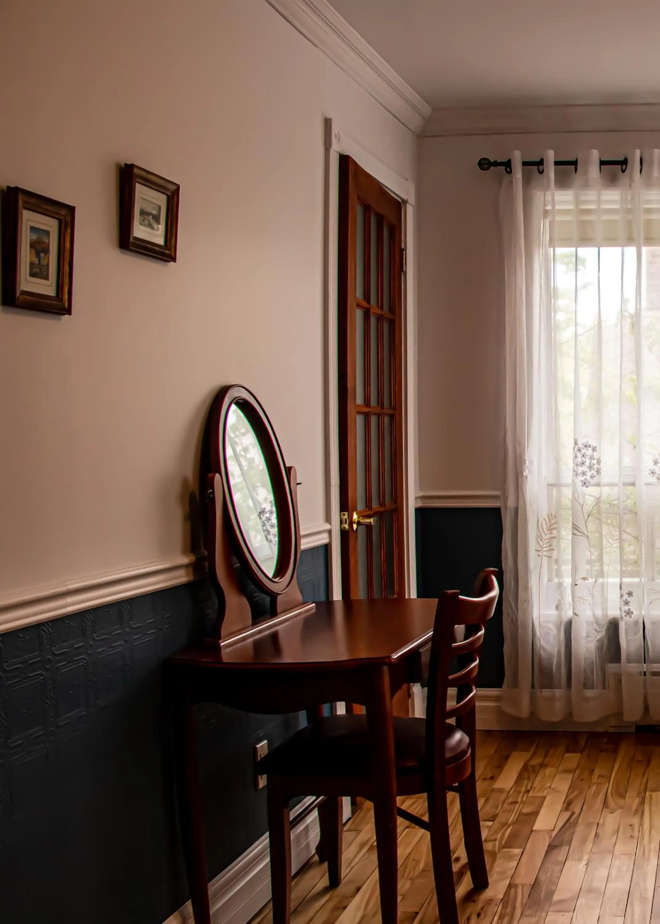 hair dresser in auberge les deux tours