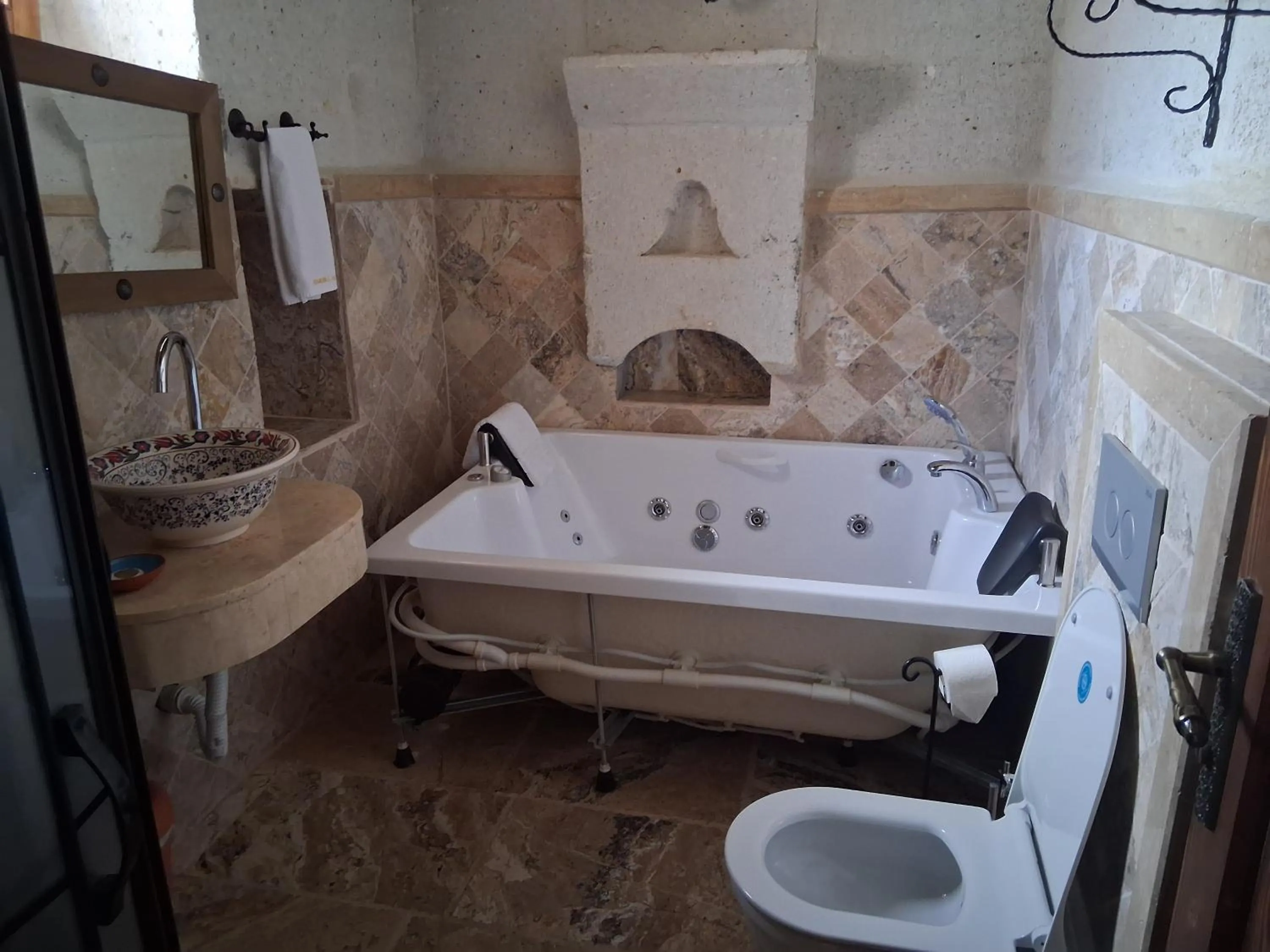 Toilet in Kemerli House