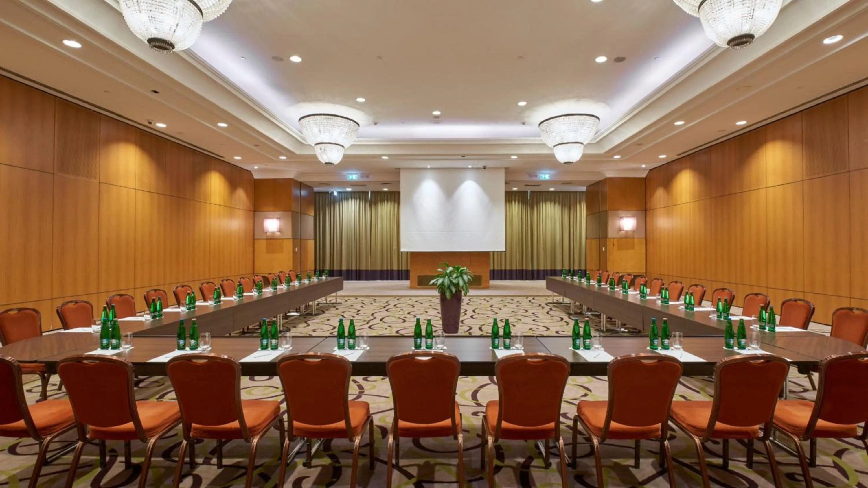 Banquet/Function facilities in InterContinental Budapest by IHG