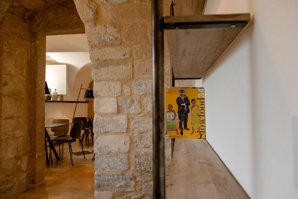 Dining area in IBLA ROOMS