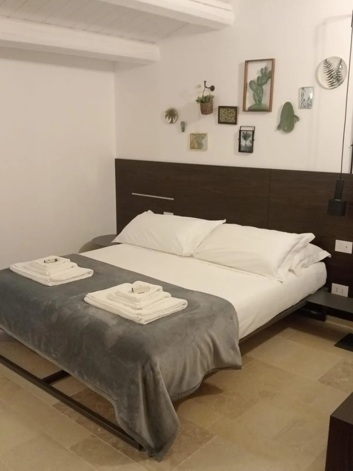 Bed in IBLA ROOMS