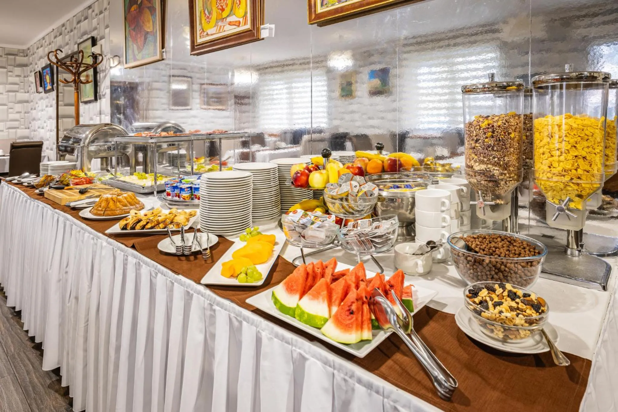 Food and drinks in Hotel Central