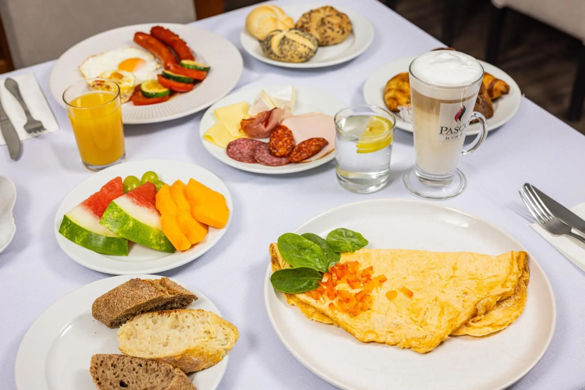 Food in Hotel Central