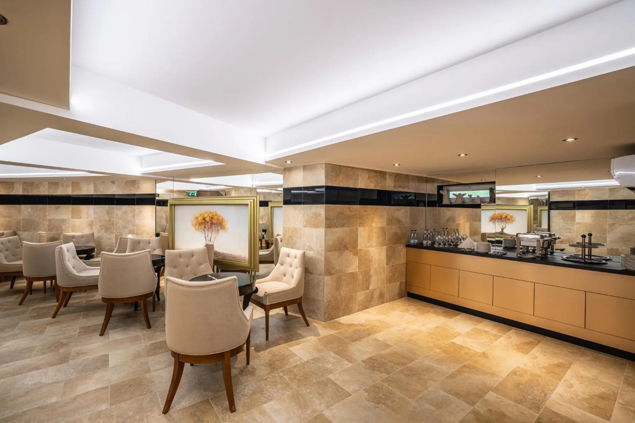 Food and drinks in Hotel Central