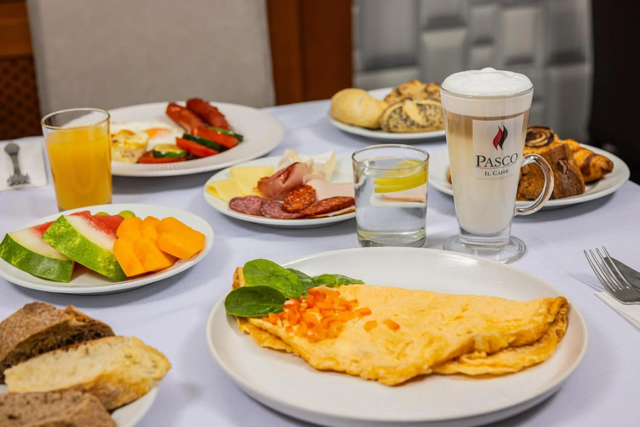 Food in Hotel Central