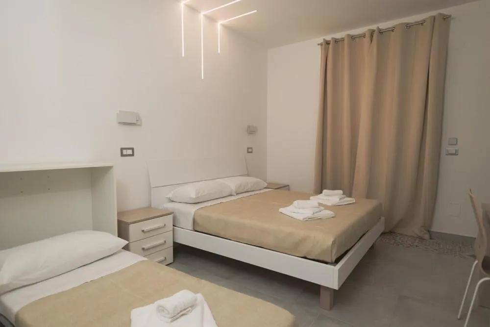 Bed in B&B OASI SUL MARE San Salvo Marina