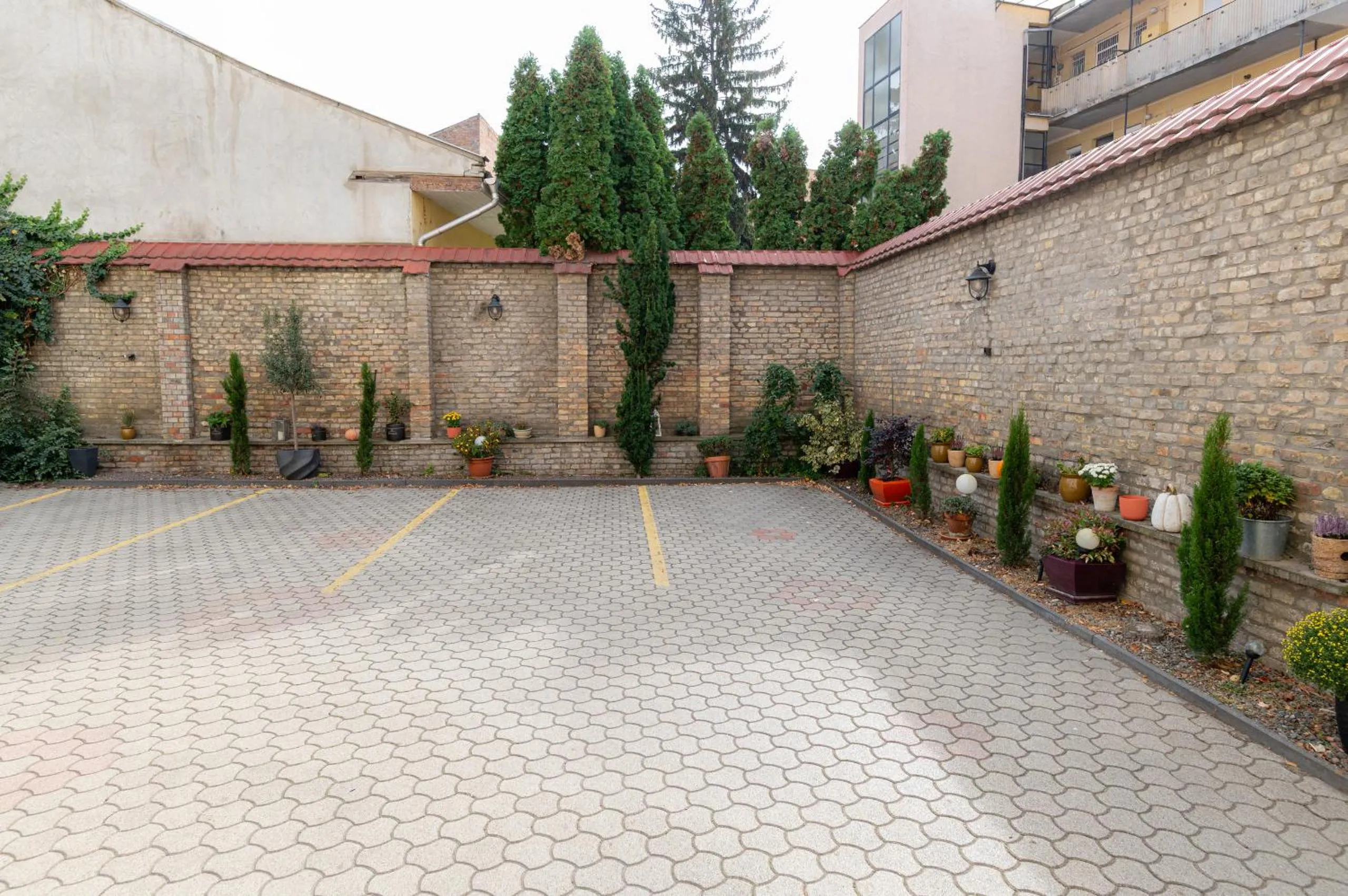 Property building in Hotel Piano