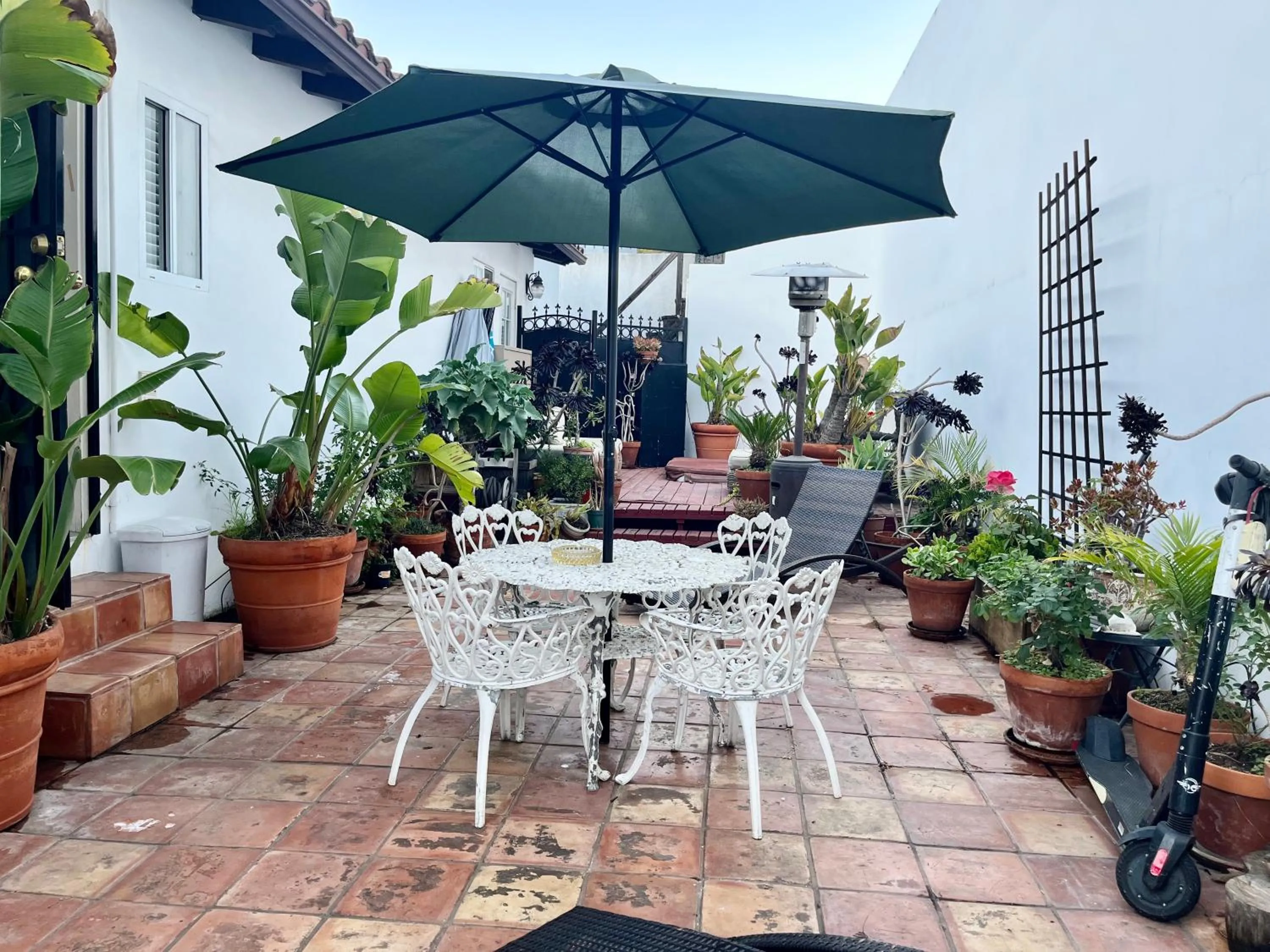 Balcony/Terrace in Hollywood Hills Homestay