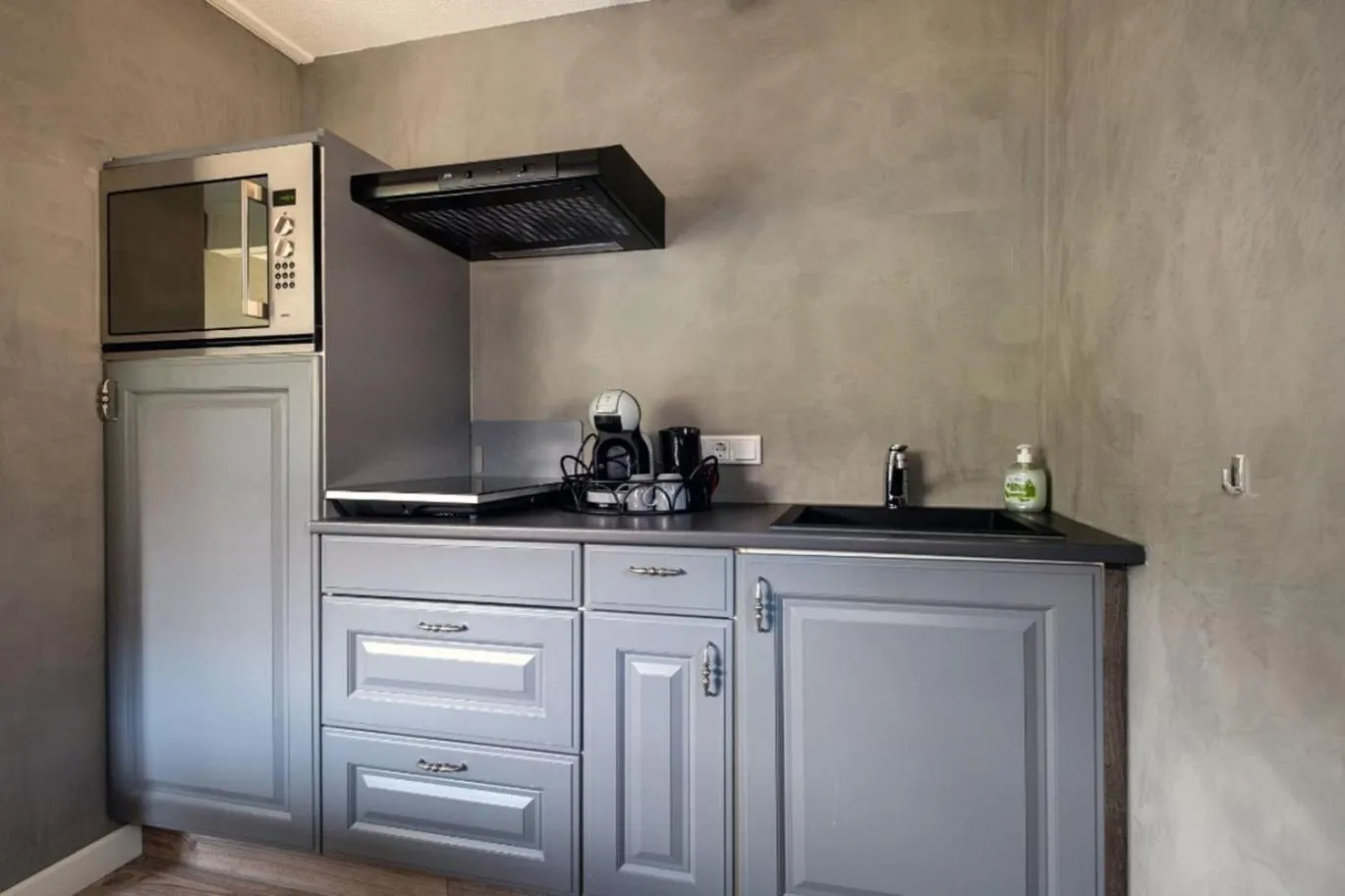 Kitchen or kitchenette in B & B Het Veurhuus