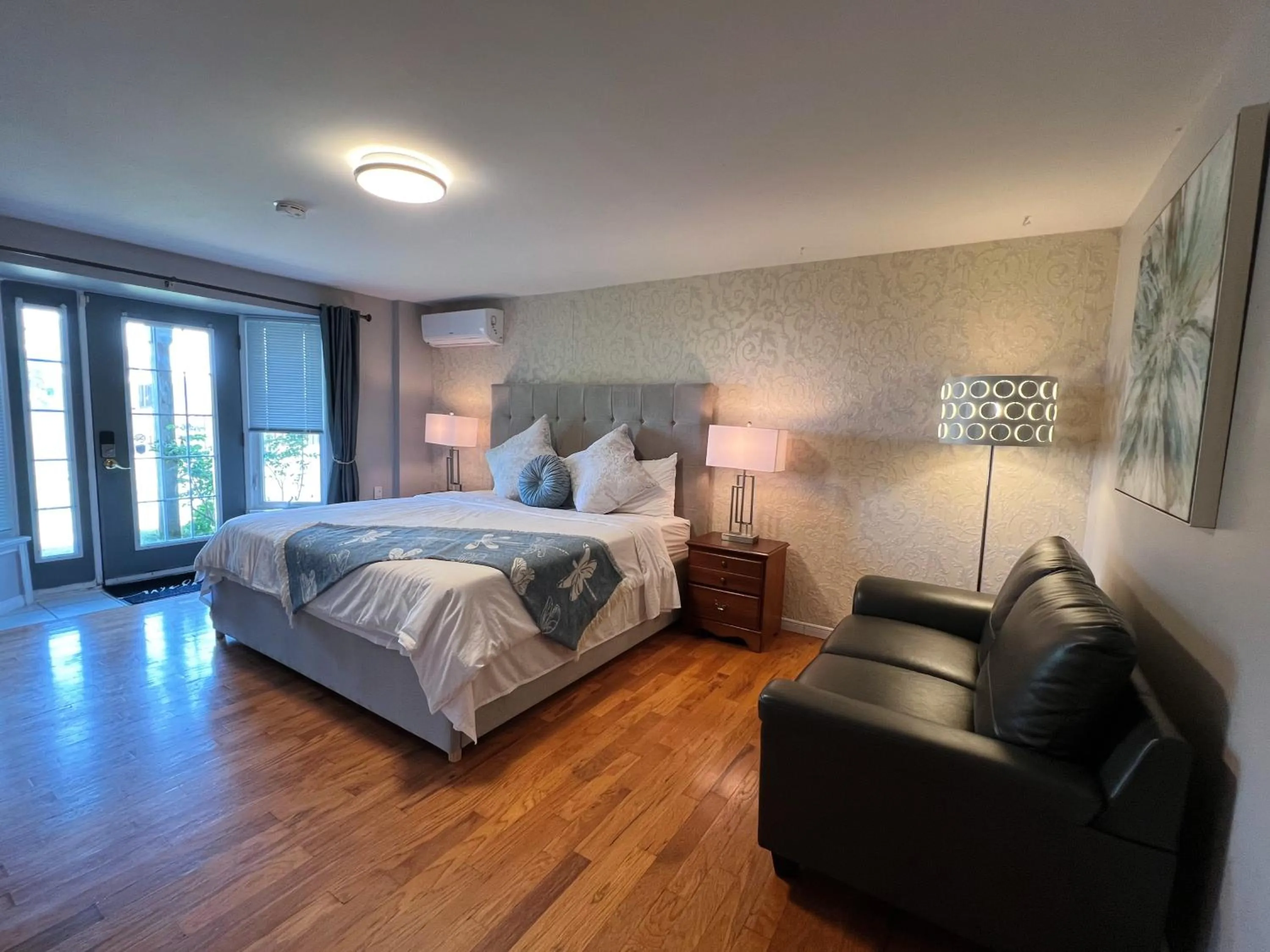 Lee's Ocean Peek B & B