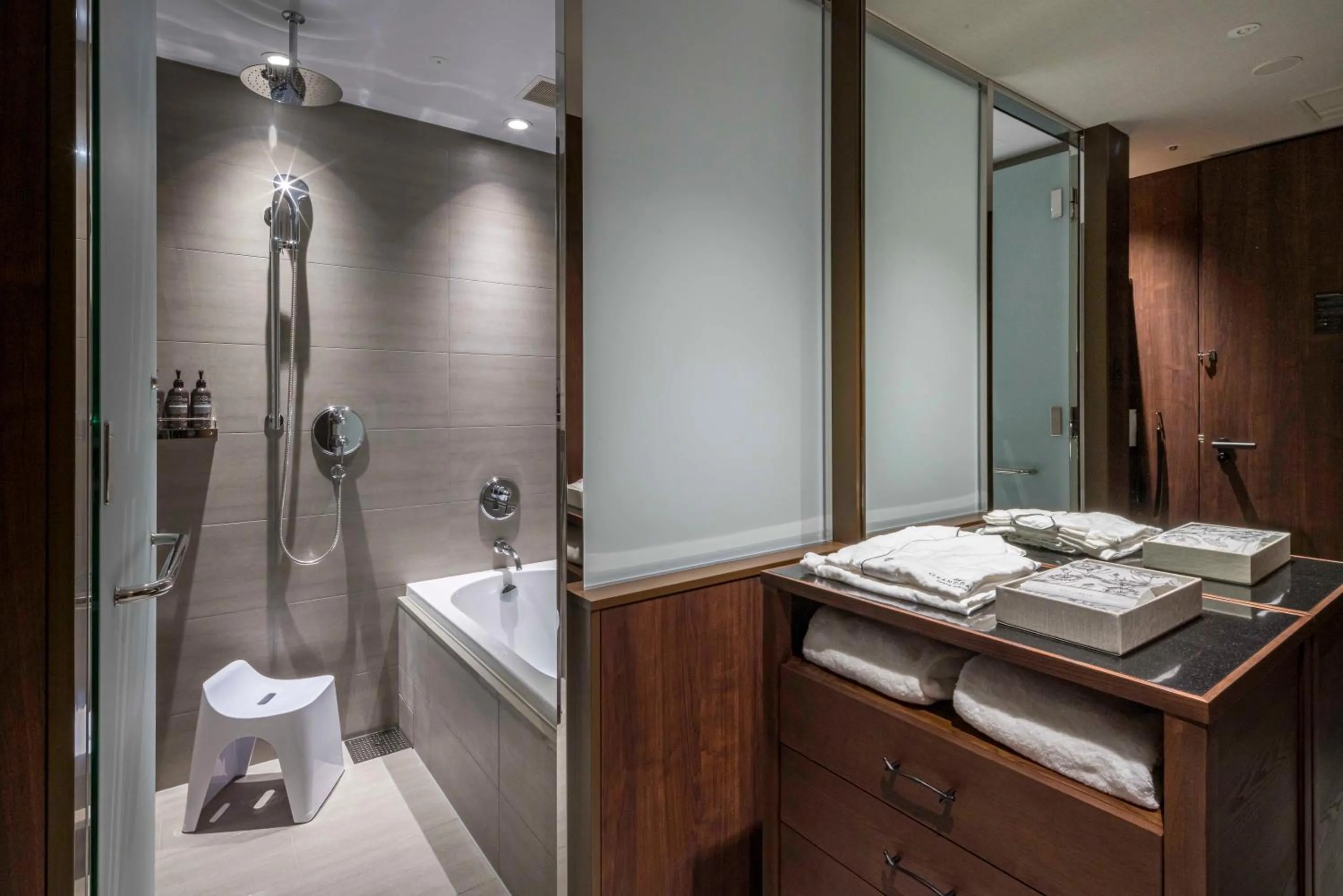 Bathroom in Hotel GrandBach Tokyo Ginza